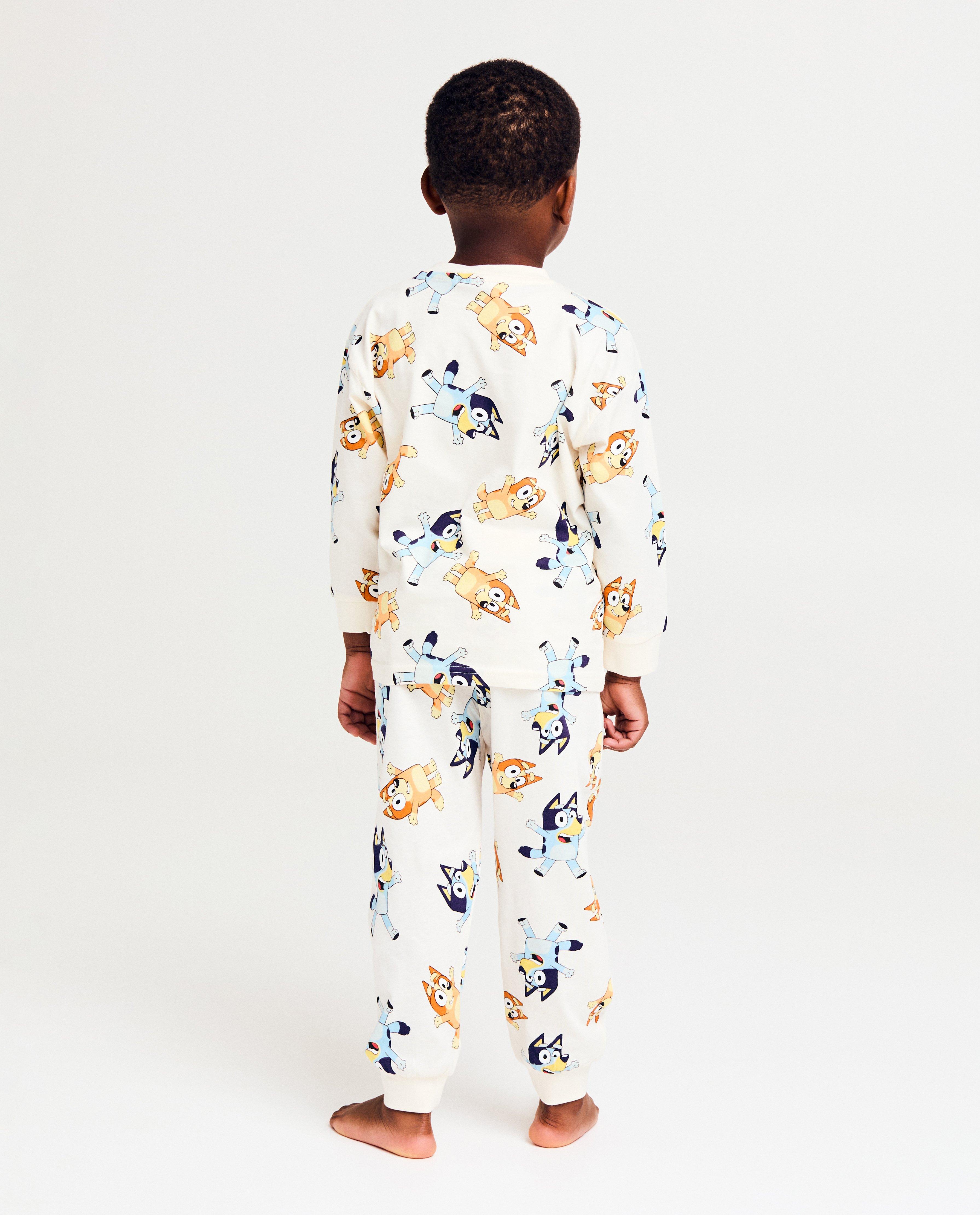 Pyjama &agrave; imprim&eacute; Bluey - D&eacute;tails du produit - blanc - image num&eacute;ro 2