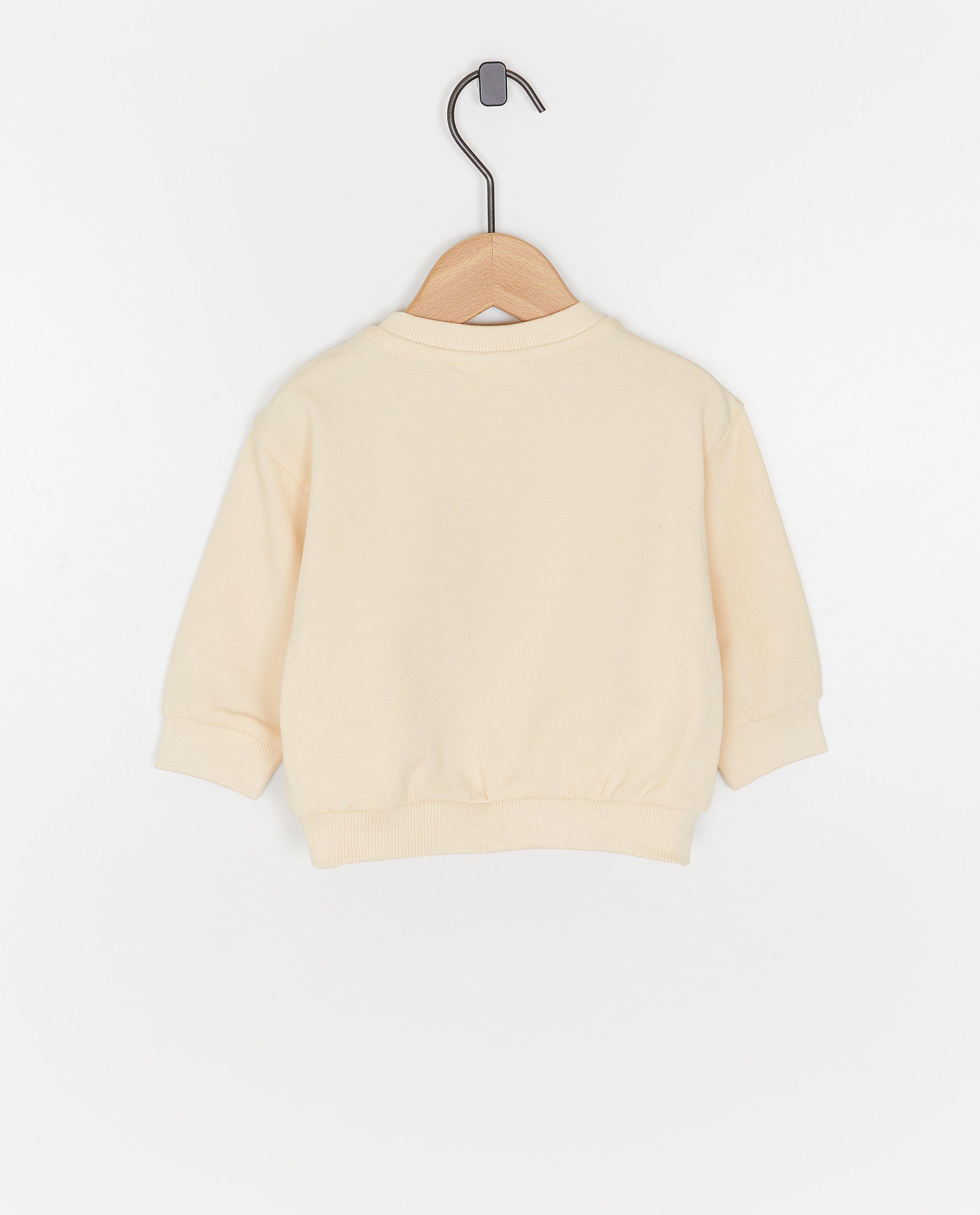Sweaters - Sweater met geborduurd hartje