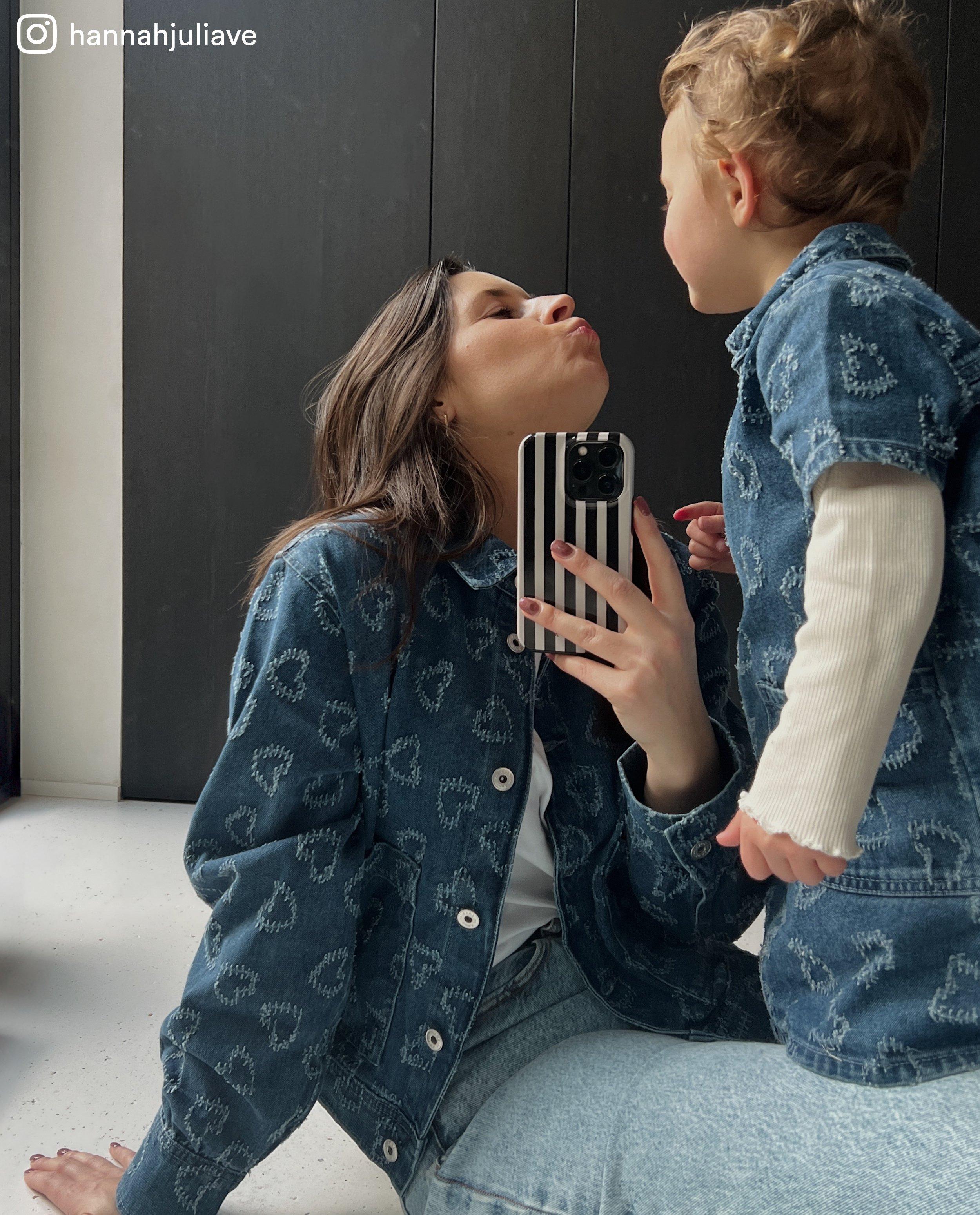 Blauw jeansvest met hartjespatroon - null - Sora