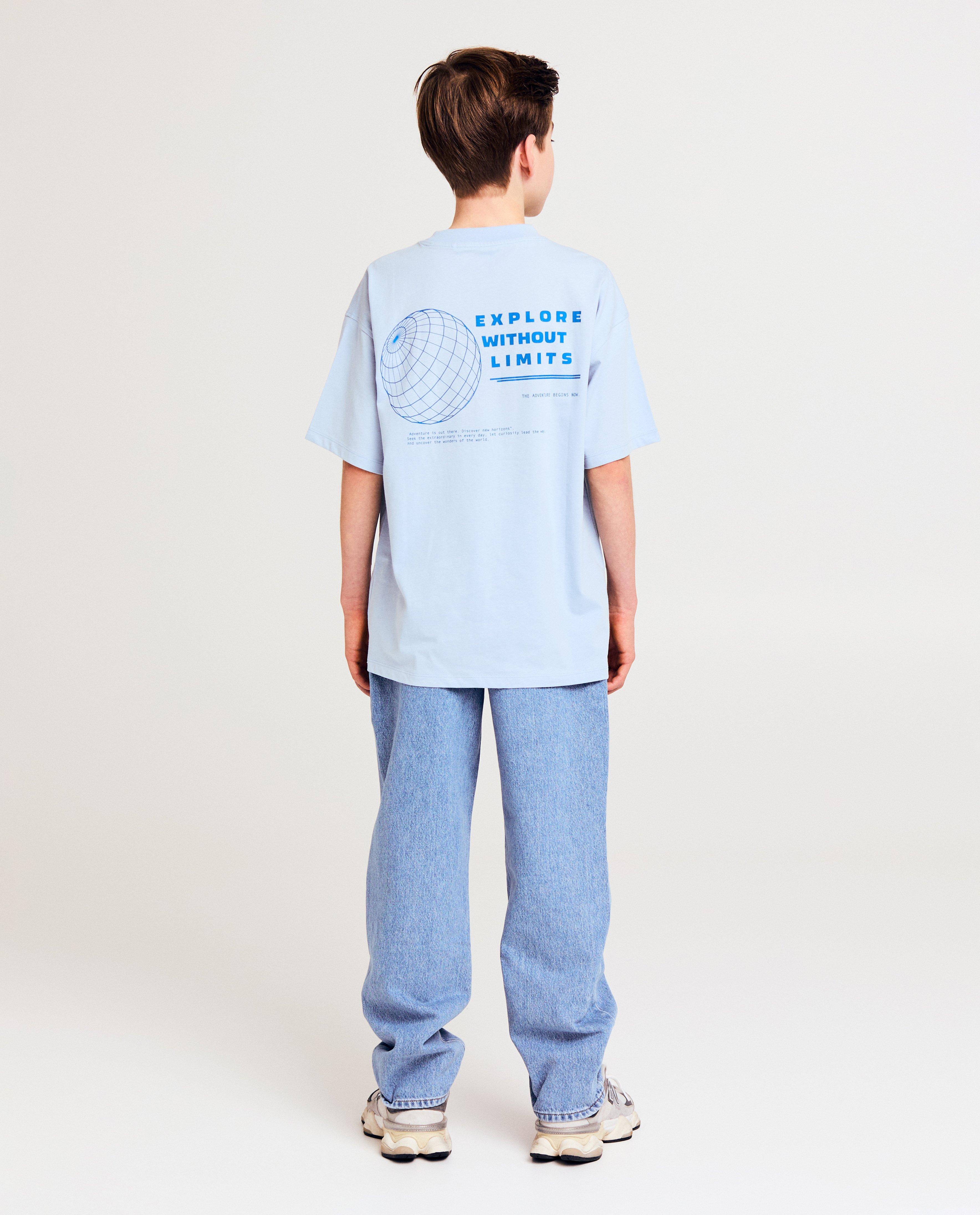 T-shirts - T-shirt avec un imprimé au dos