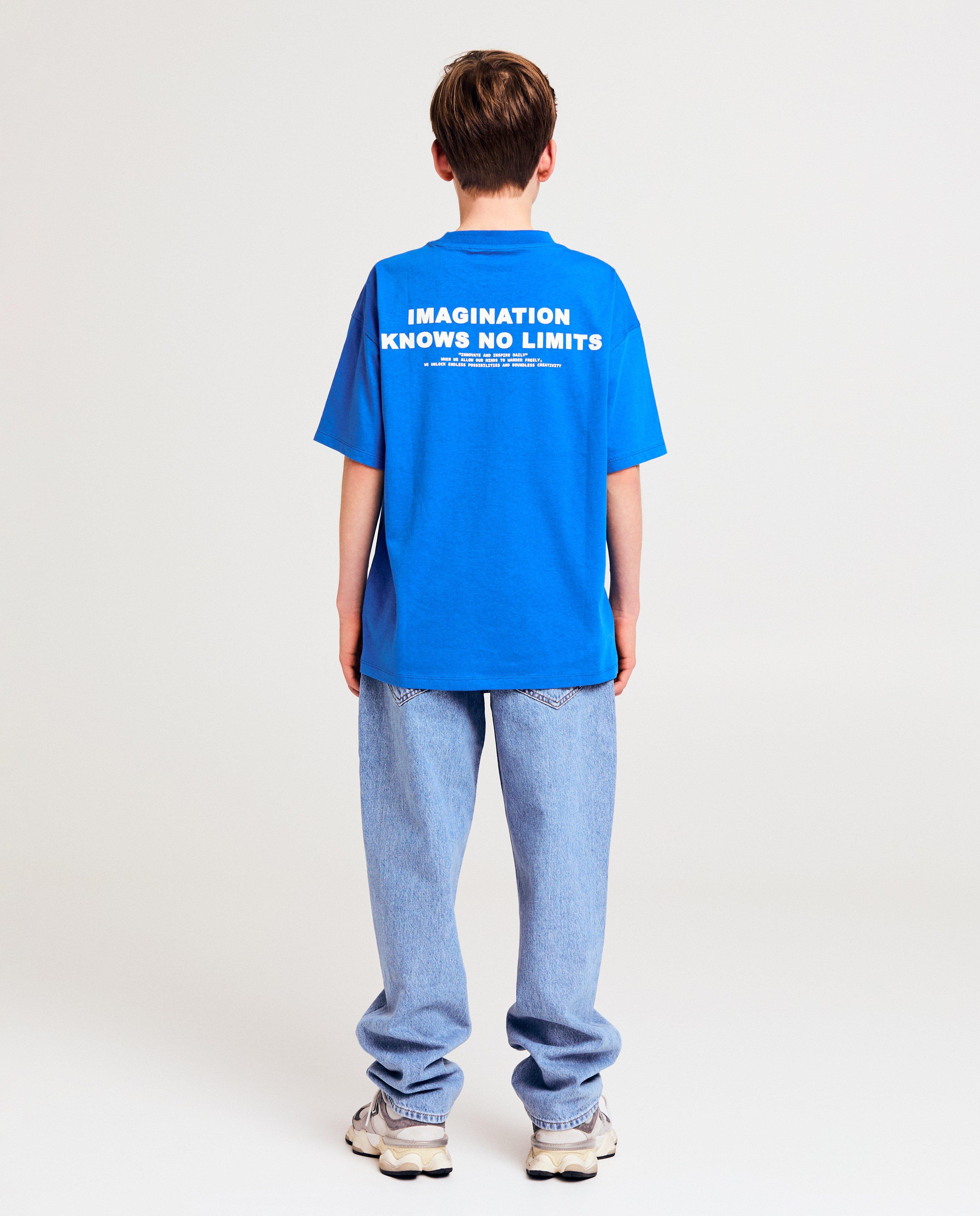 T-shirts - T-shirt avec un imprimé au dos