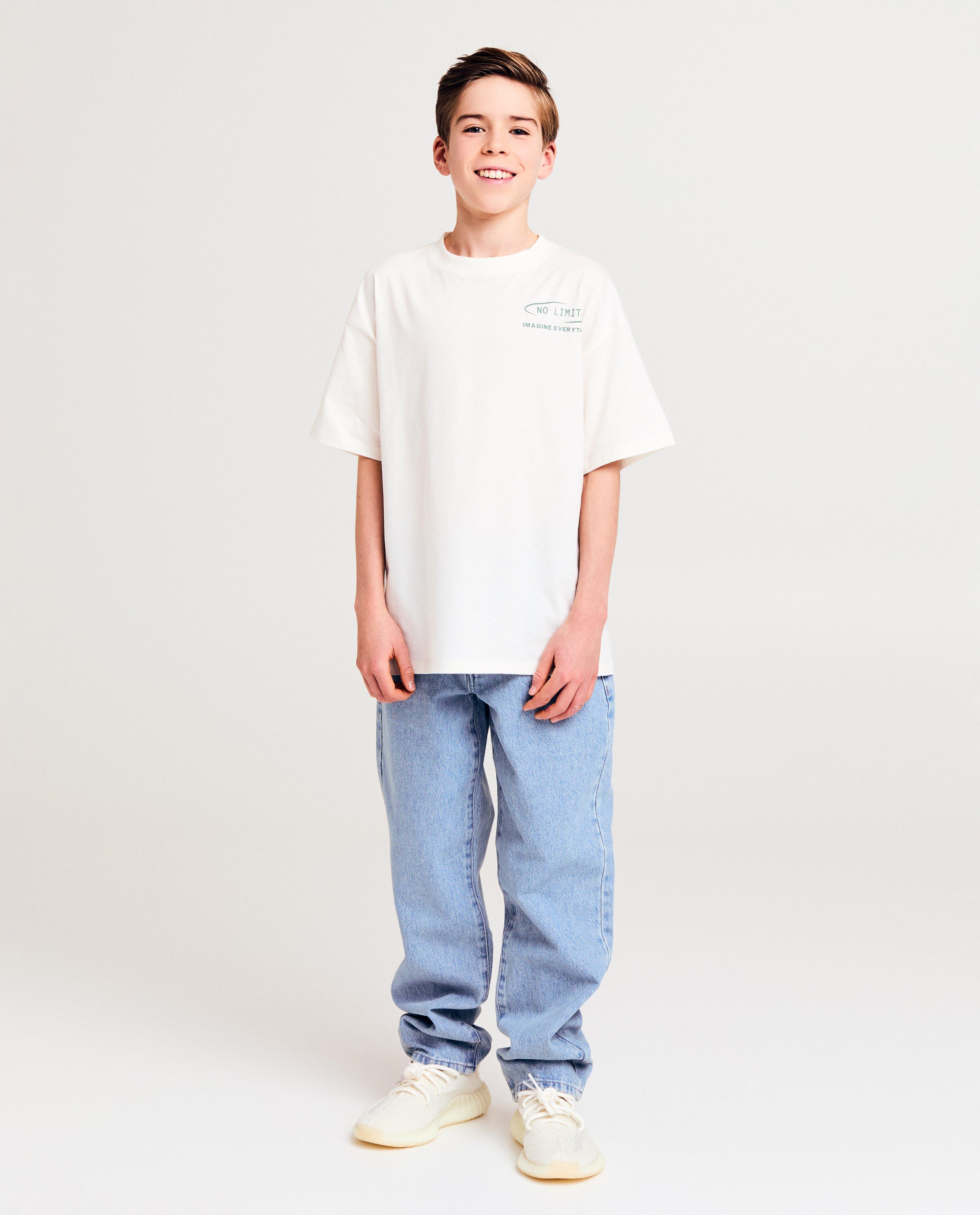T-shirts - T-shirt avec un imprimé au dos
