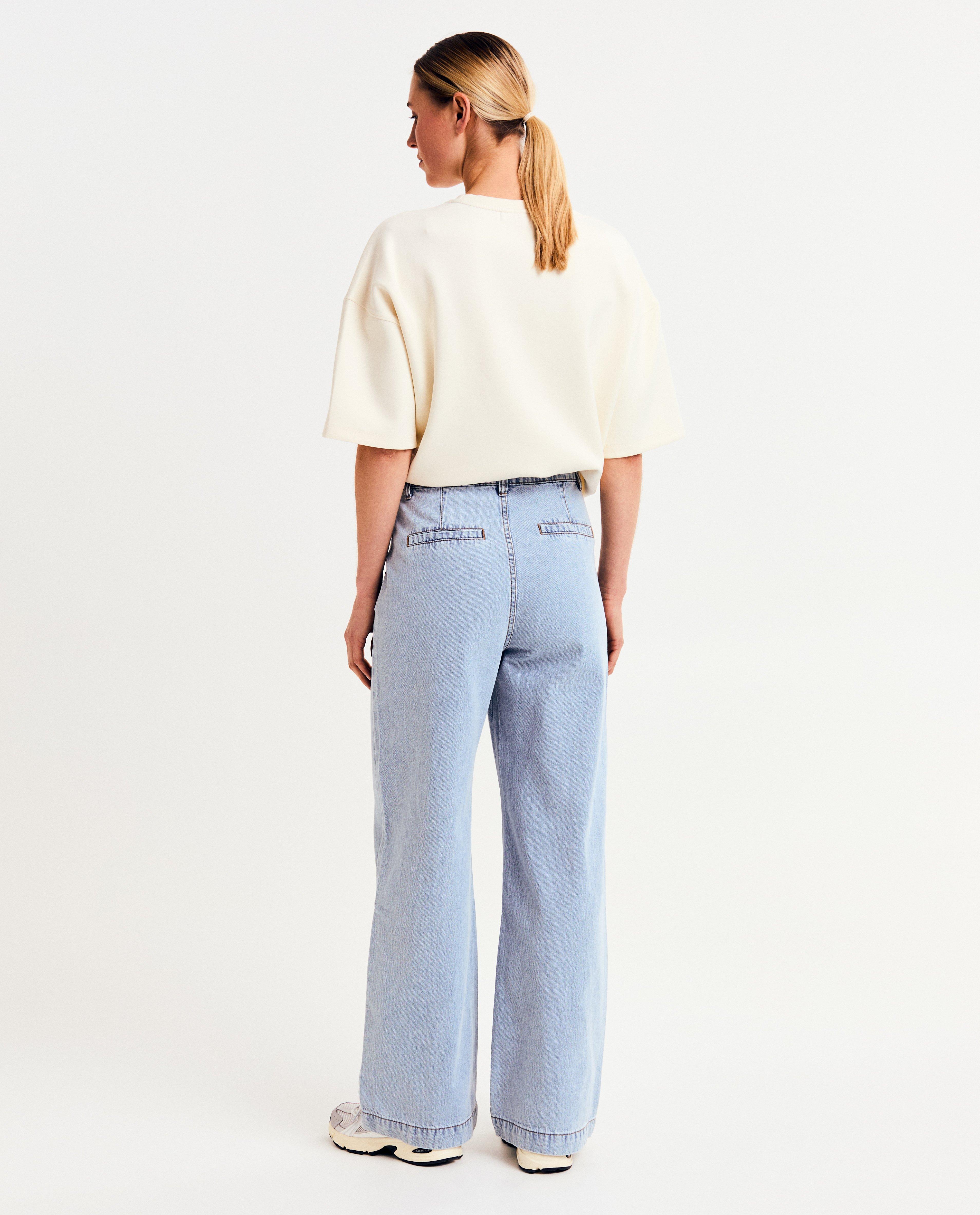 Lichtblauwe jeans, wide leg fit - Product Detail - blauw - afbeelding nummer 2