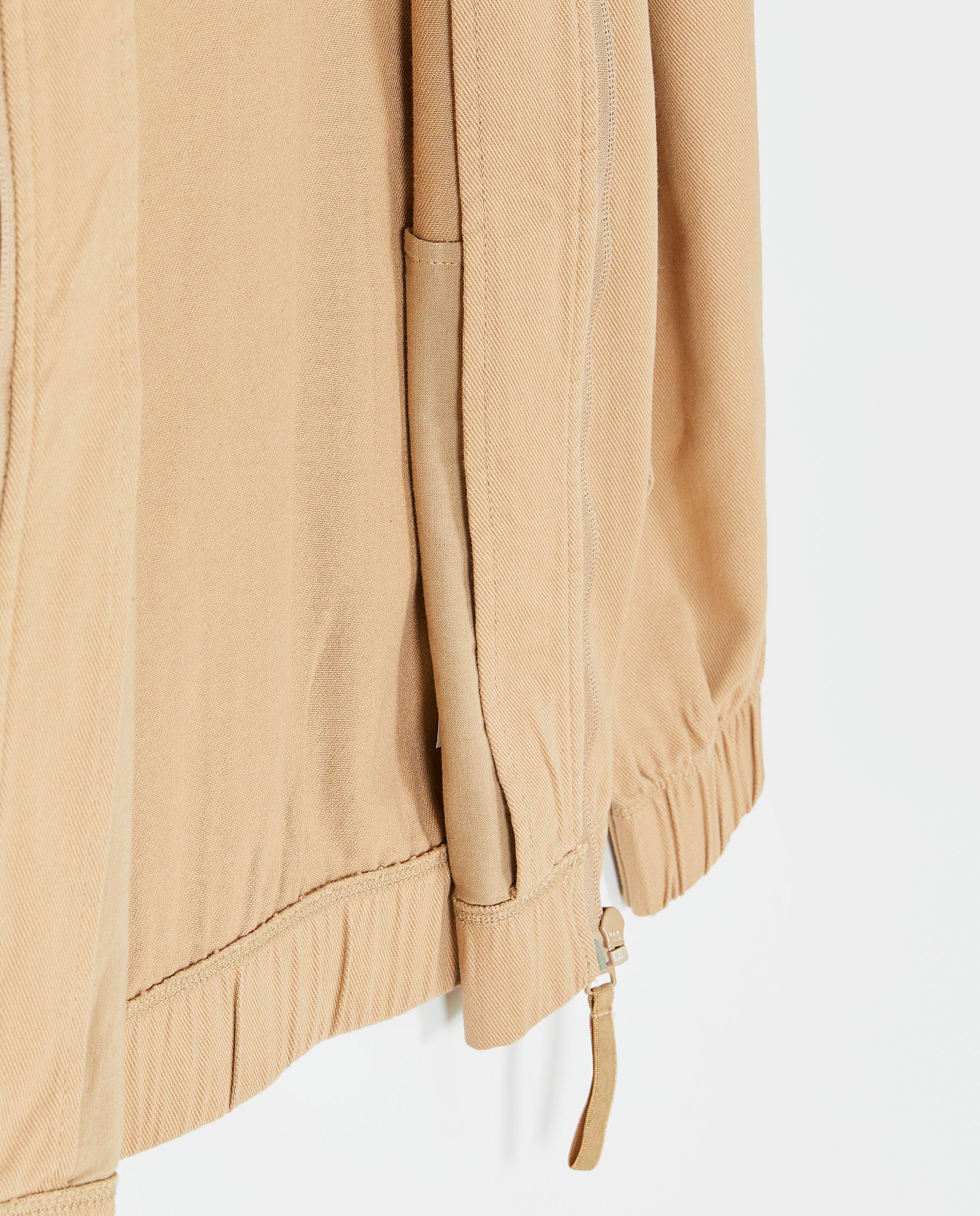 Cardigan - Bruine bomber, Special occasions