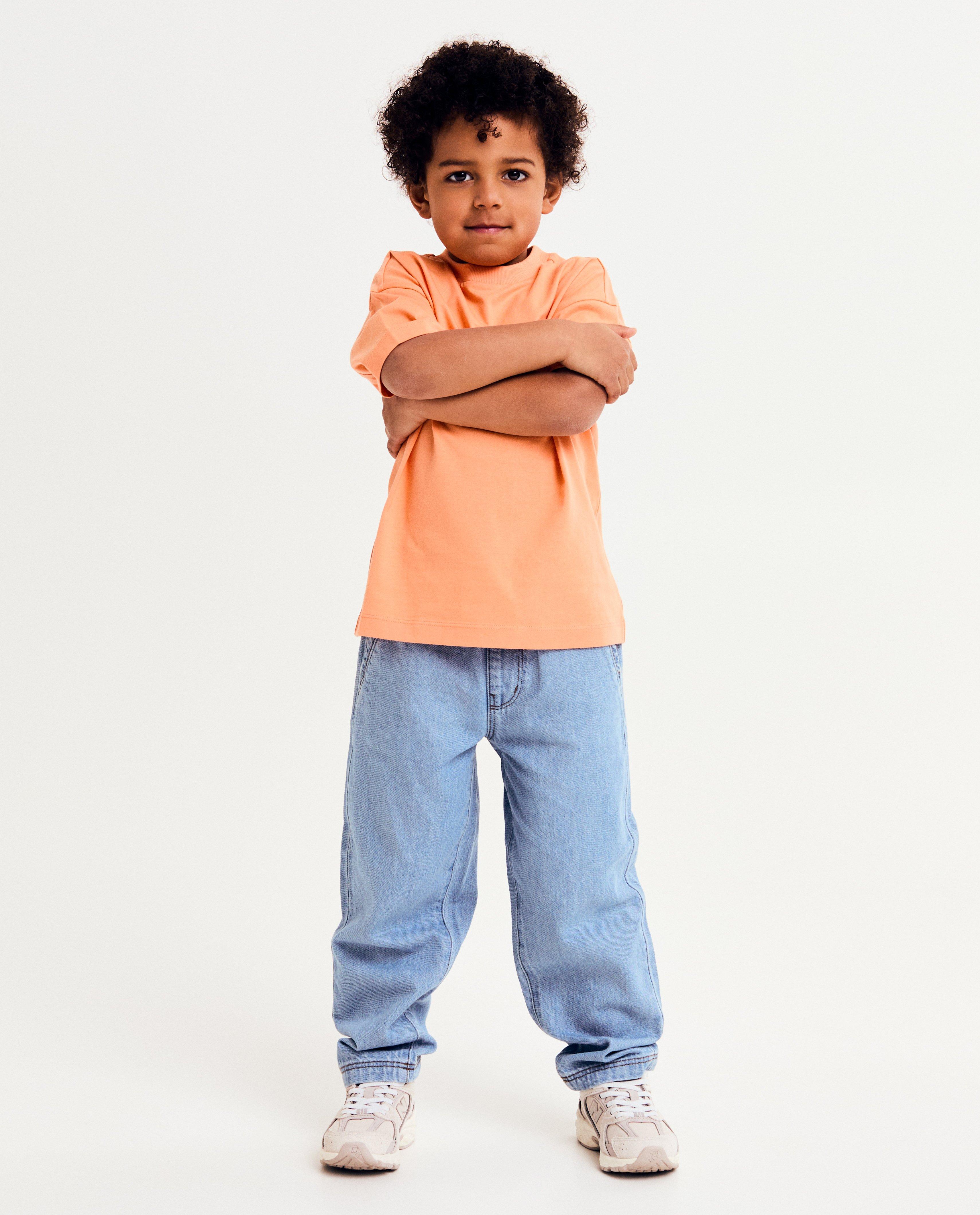 T-shirts - T-shirt met kleine rubberprint