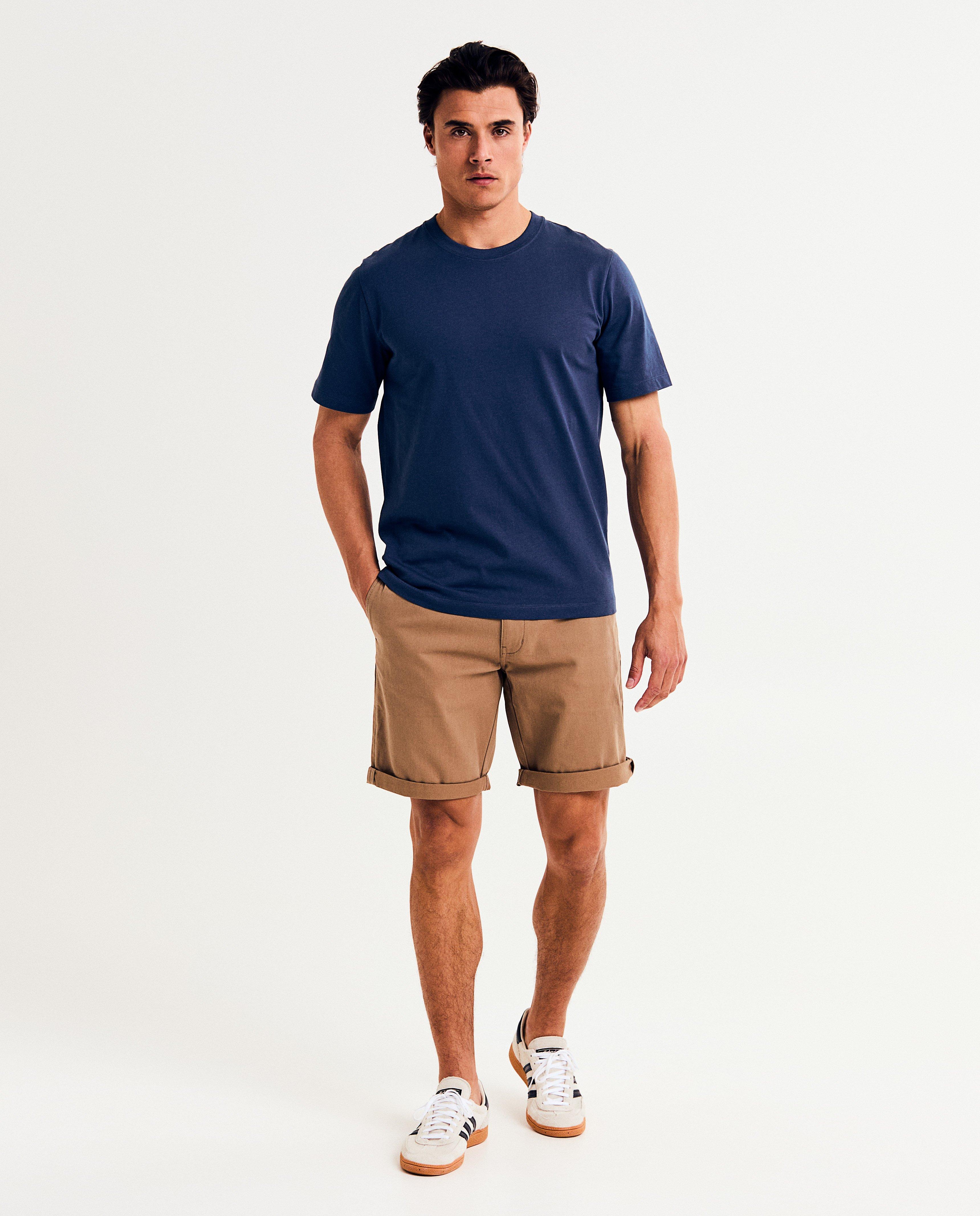 Bruine short