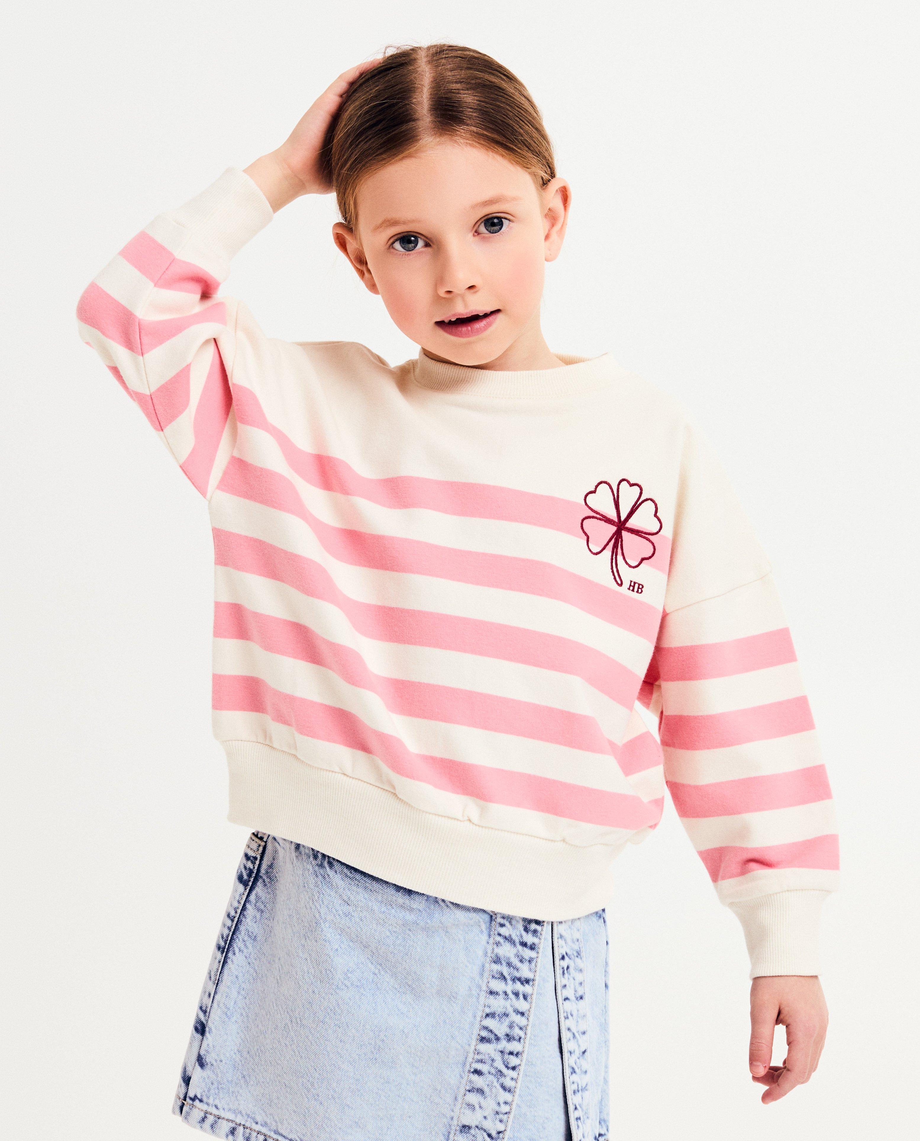 Sweaters - Sweater met geborduurd klavertje vier