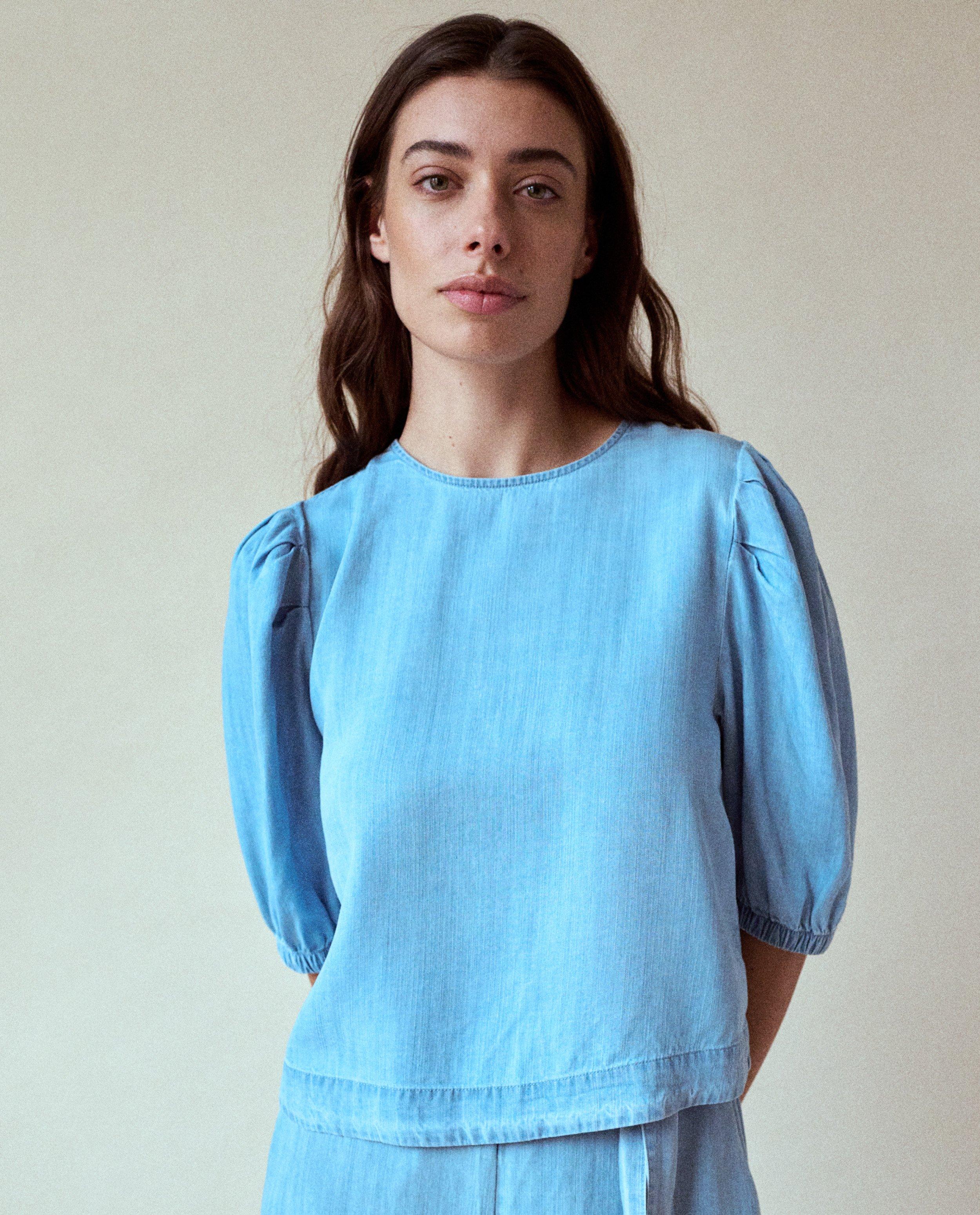 Hemden - Blauwe blouse met jeanslook