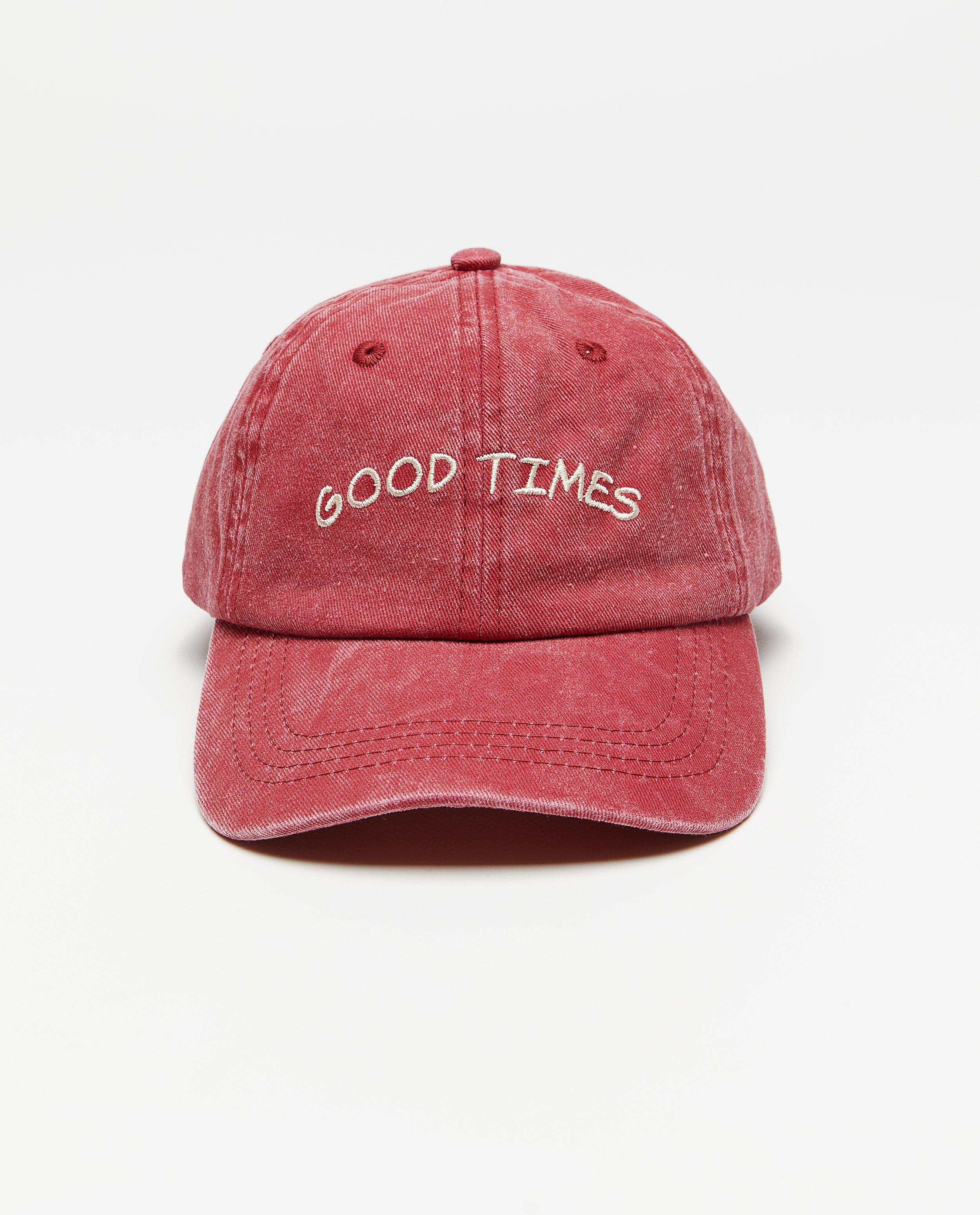 Bonneterie - Casquette avec inscription brodée