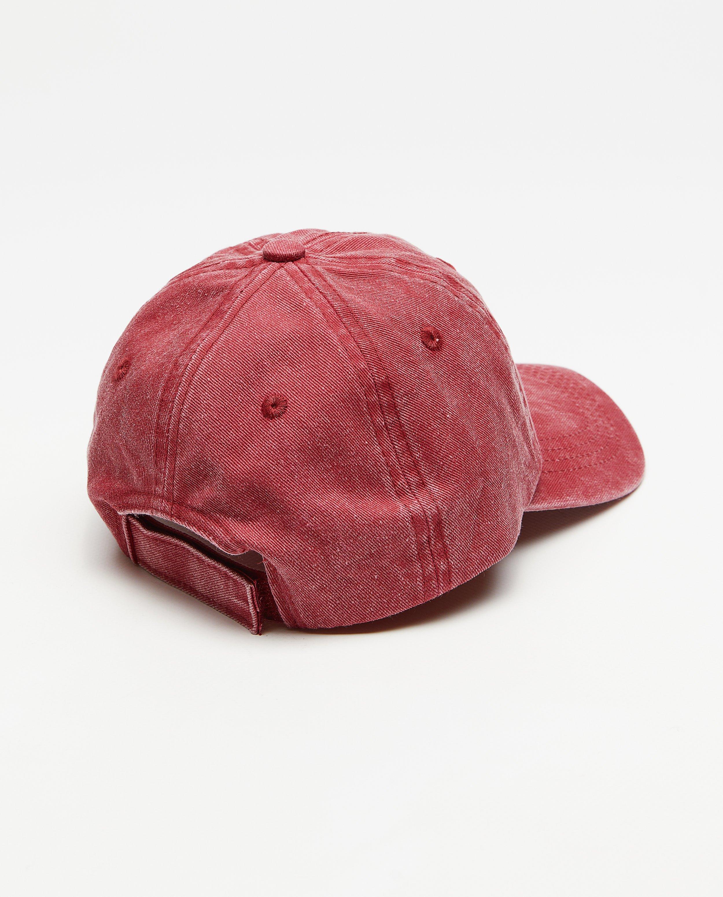 Bonneterie - Casquette avec inscription brodée