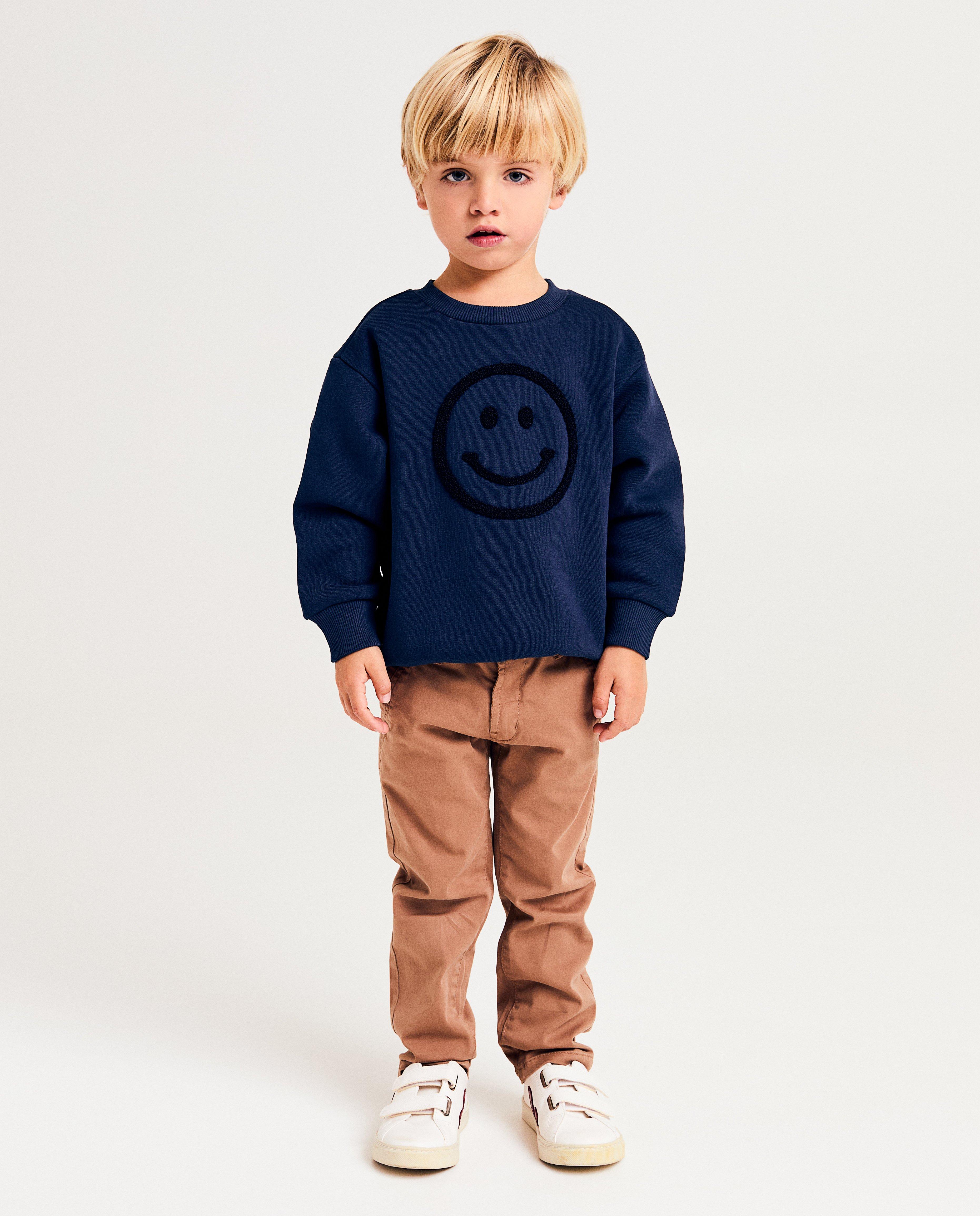 Sweaters - Sweater met smiley van bouclé