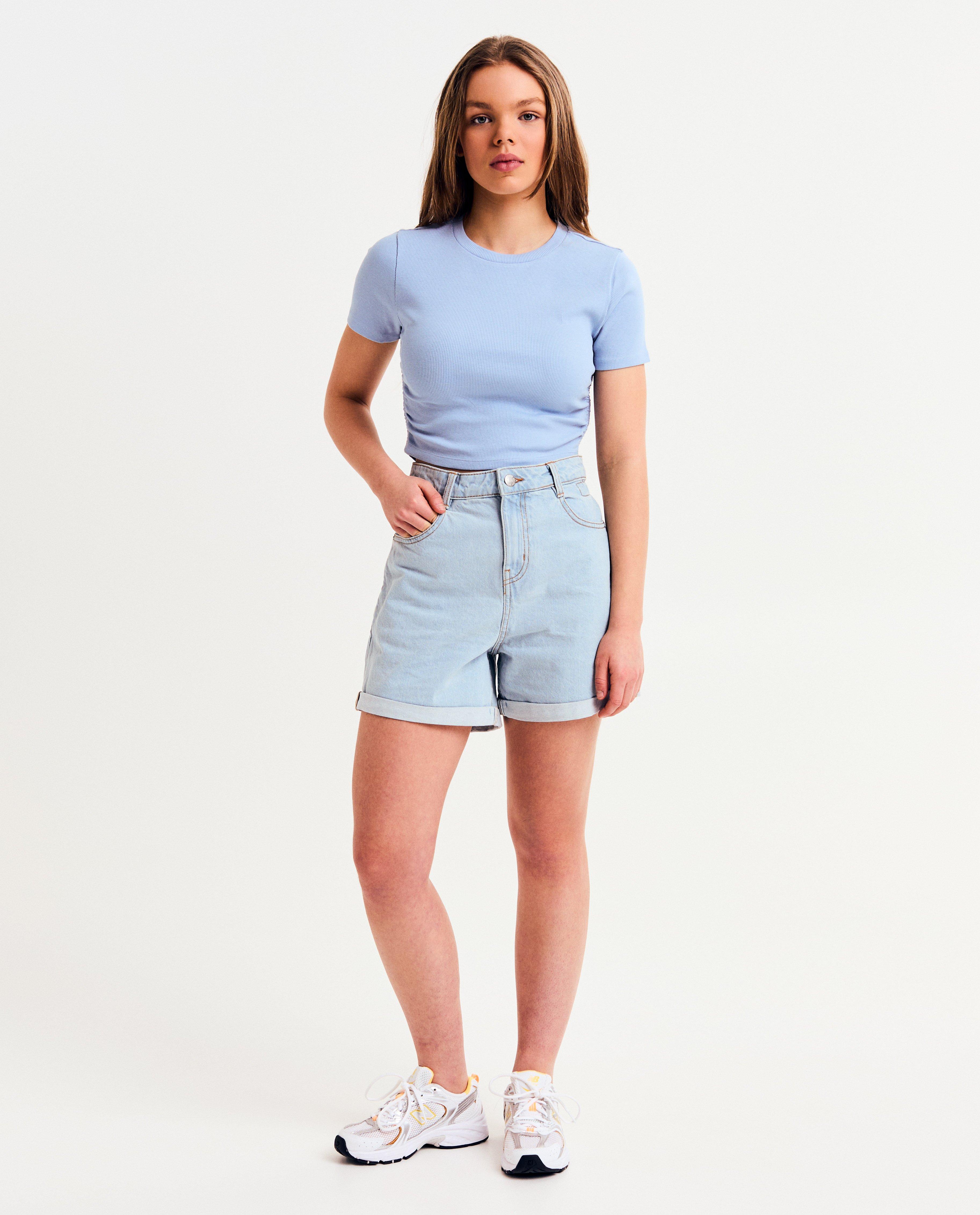 T-shirts - T-shirt met fronsjes