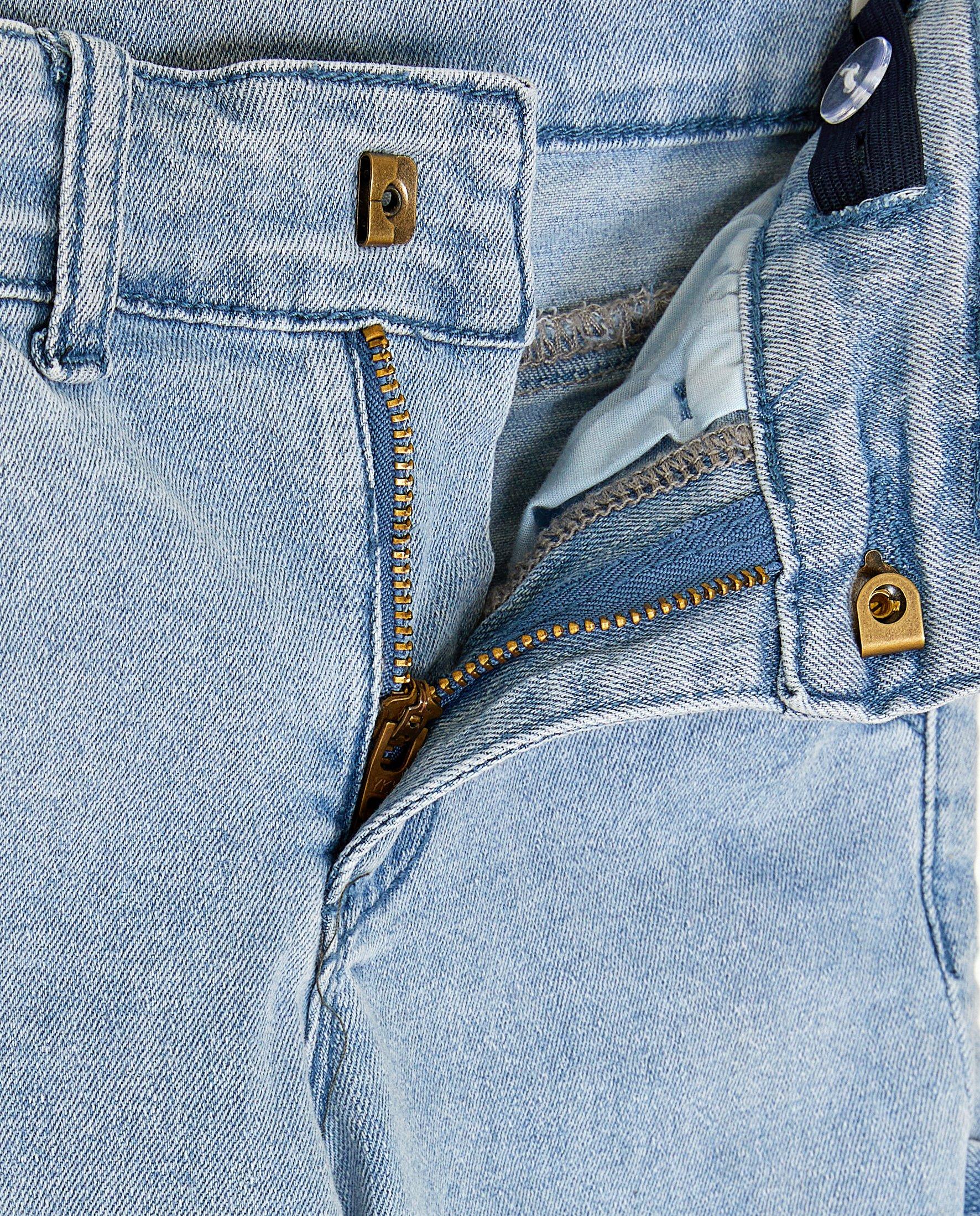 Shorten - Blauwe jeansshort met carpenter details