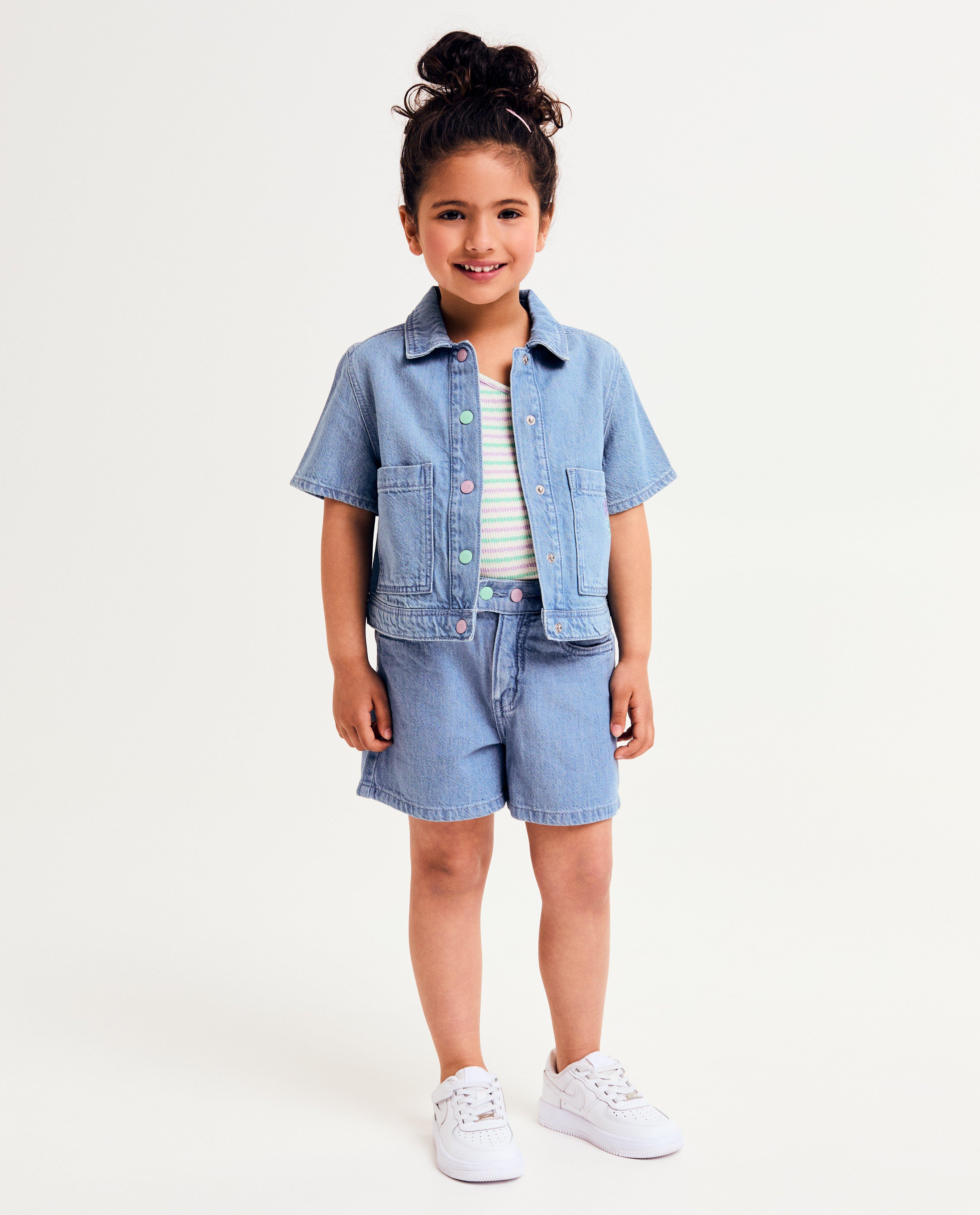 Jeansshort met geborduurde vlinders, 98-140 - null - K3