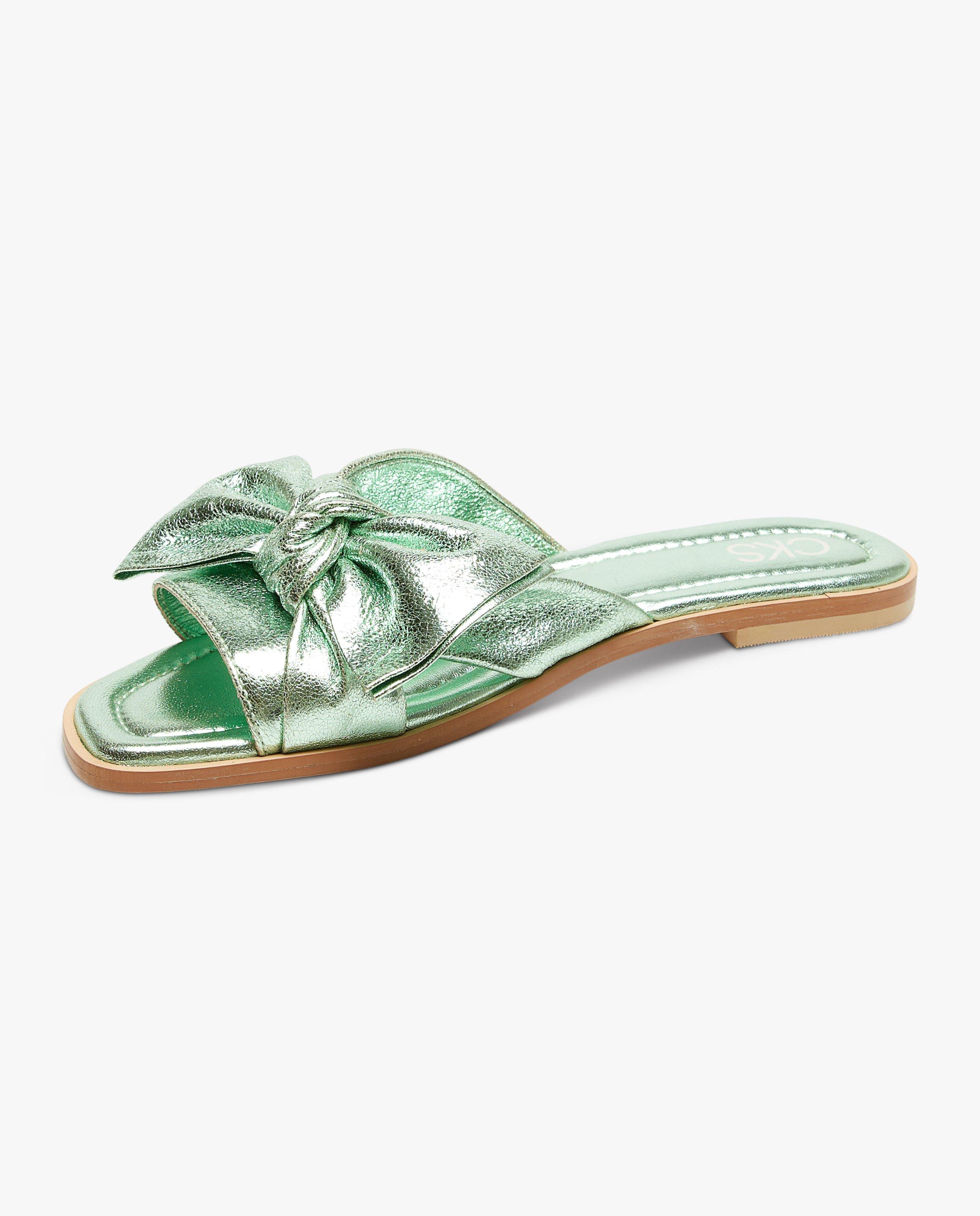 Schoenen - Groene slippers