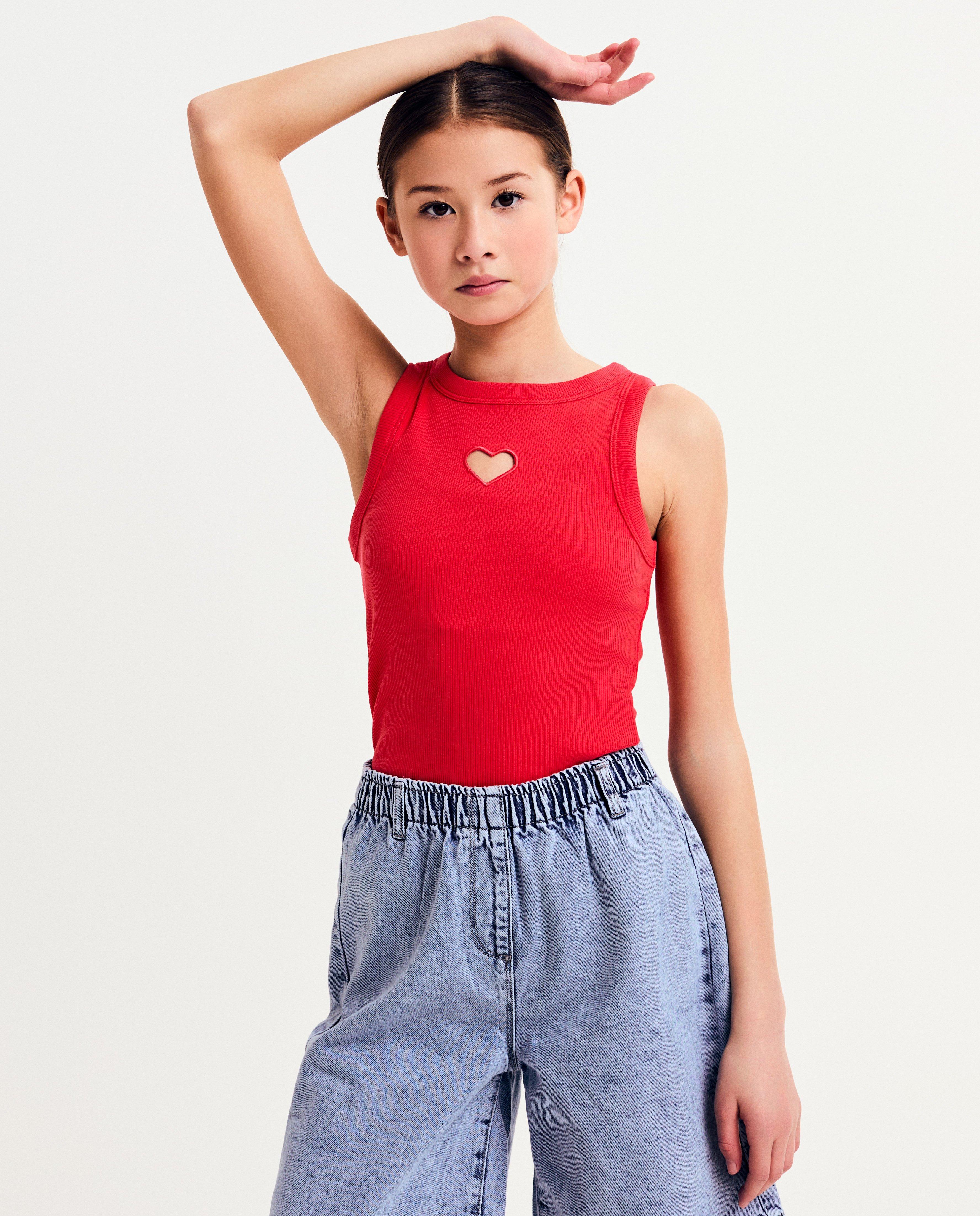 Top met hartvormige cut-out