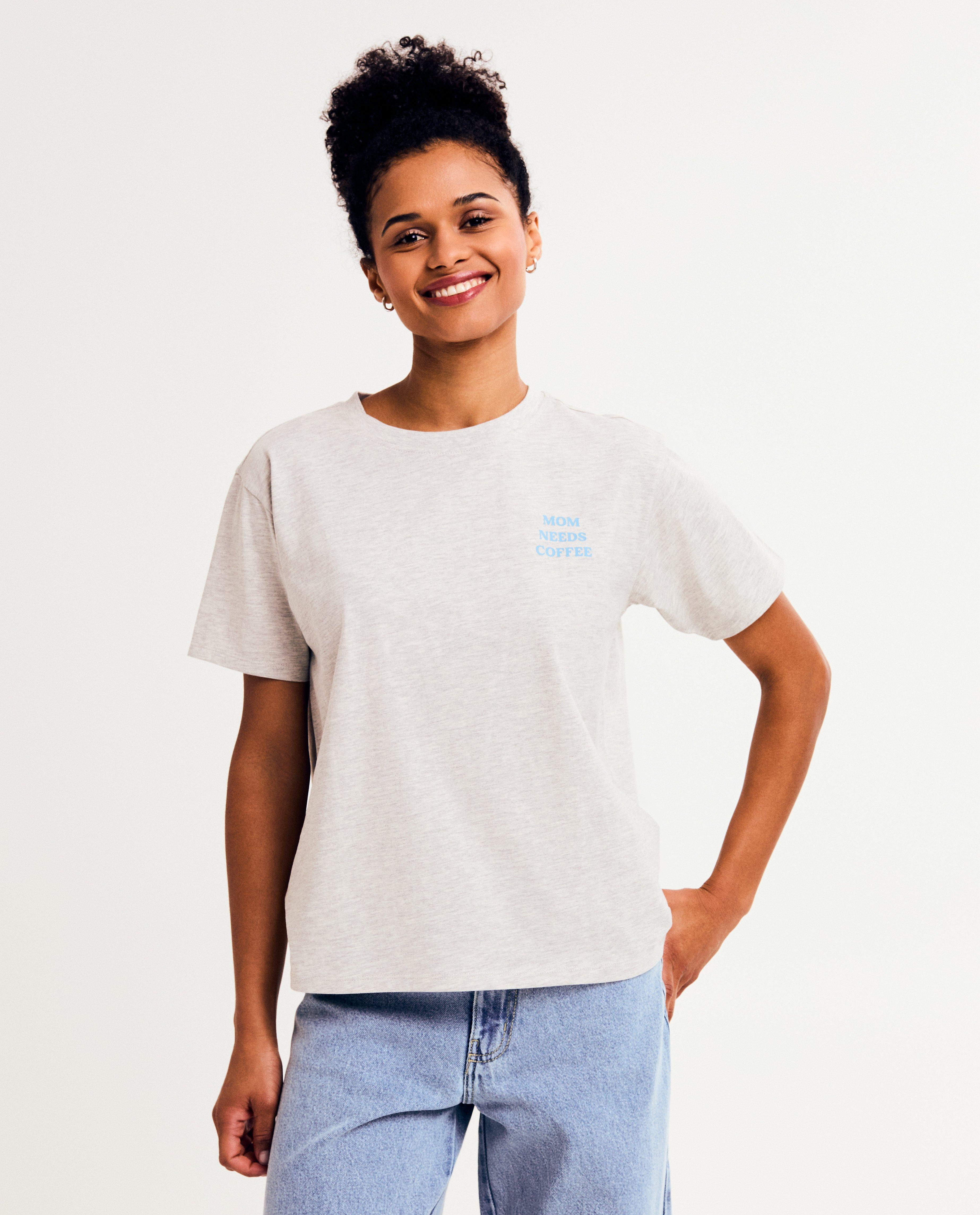 T-shirts - T-shirt Mom needs coffee, XS-XXL