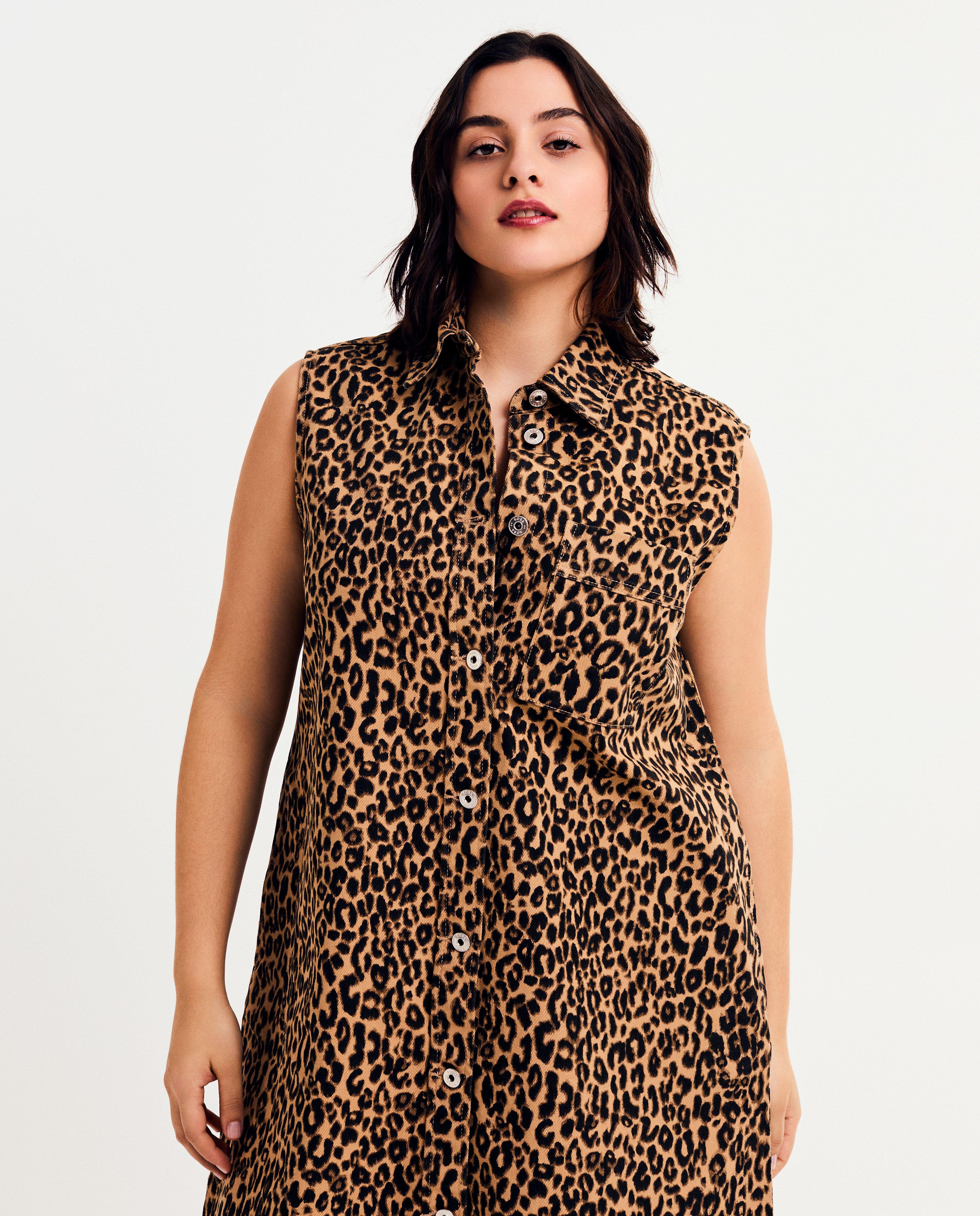 Kleedjes - Mouwloze jeansjurk met luipaardprint