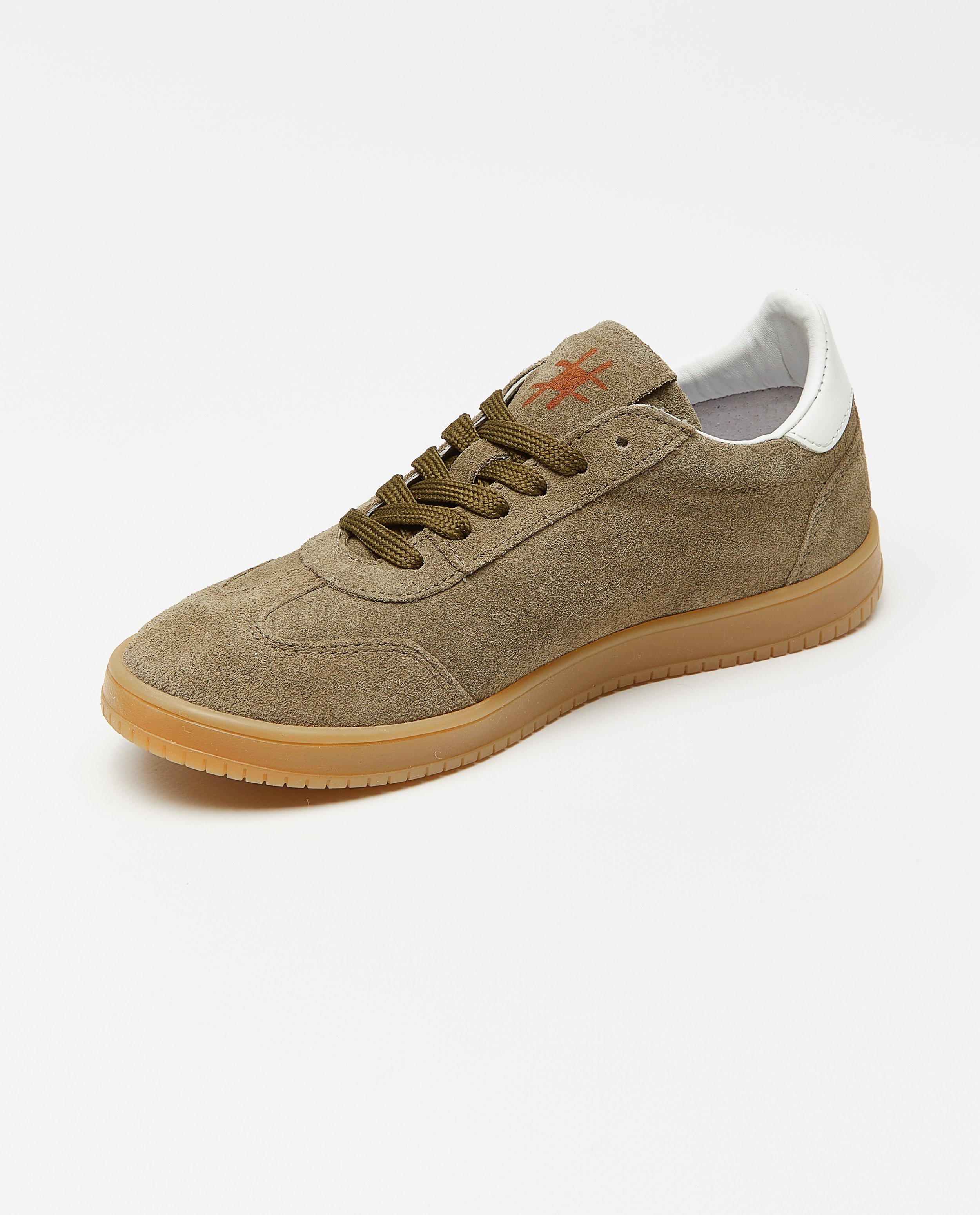 Schoenen - Sneakers met strepen, maat 31-39