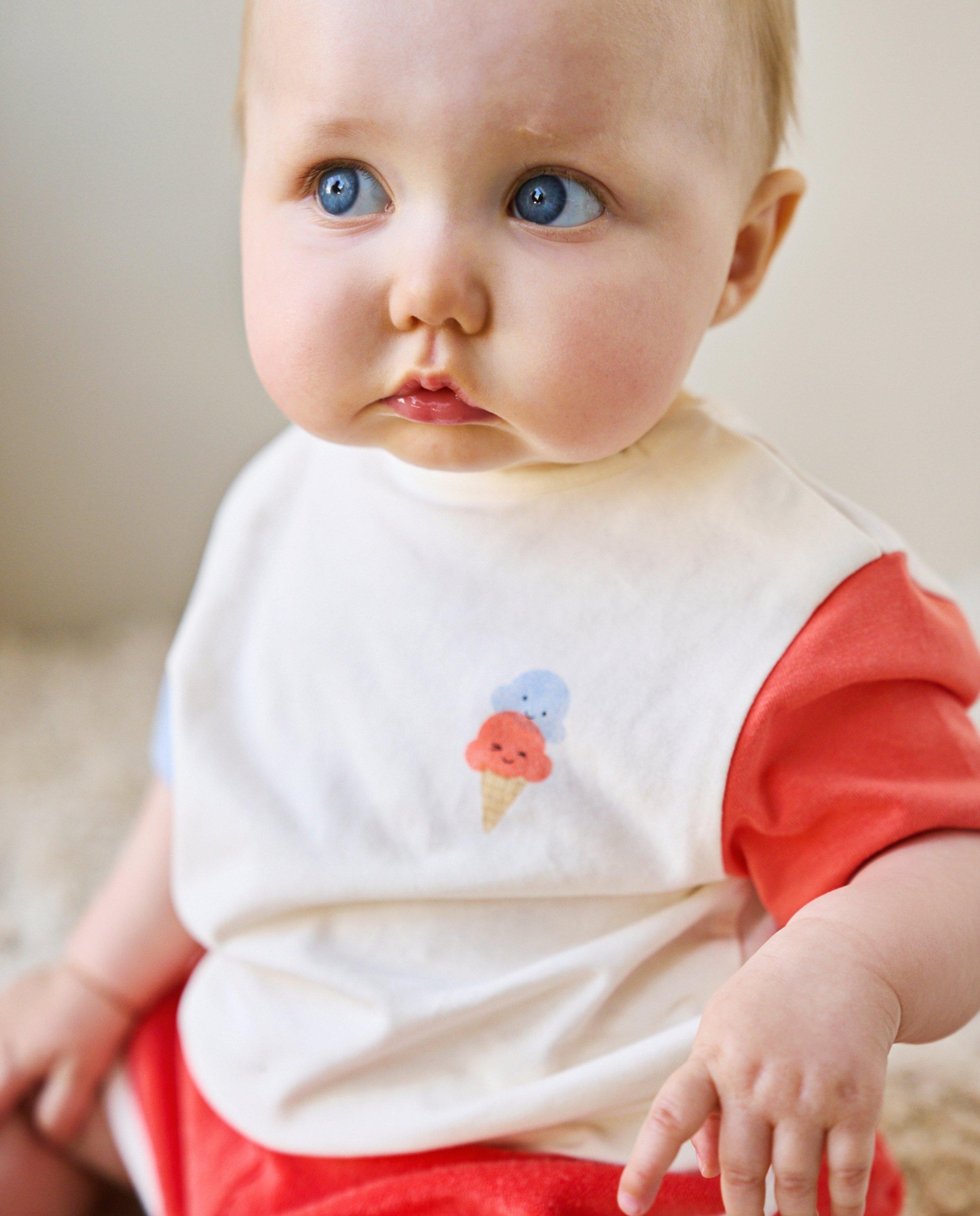 T-shirt met color block - null - Cuddles and Smiles