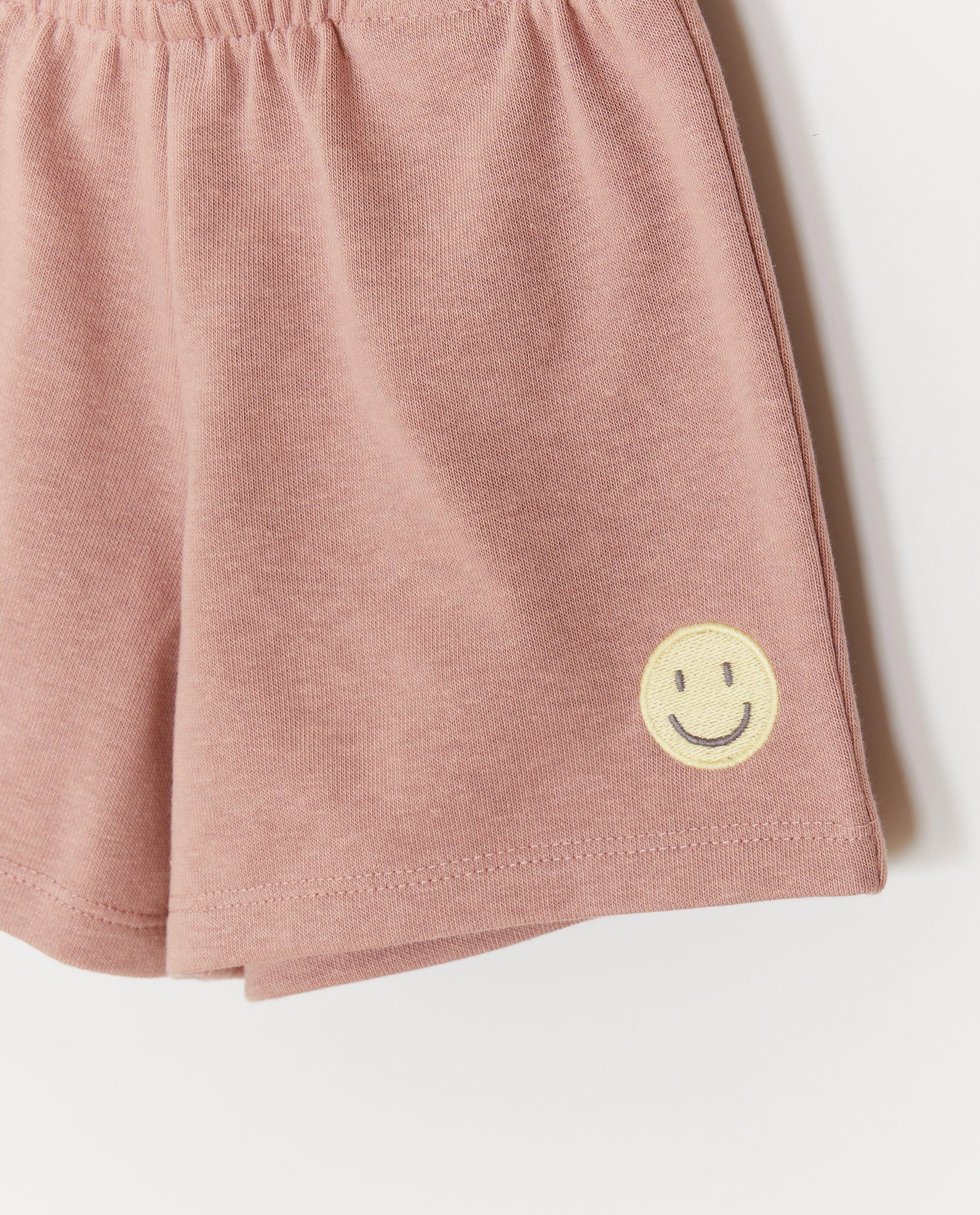 Shorten - Short met geborduurde smiley