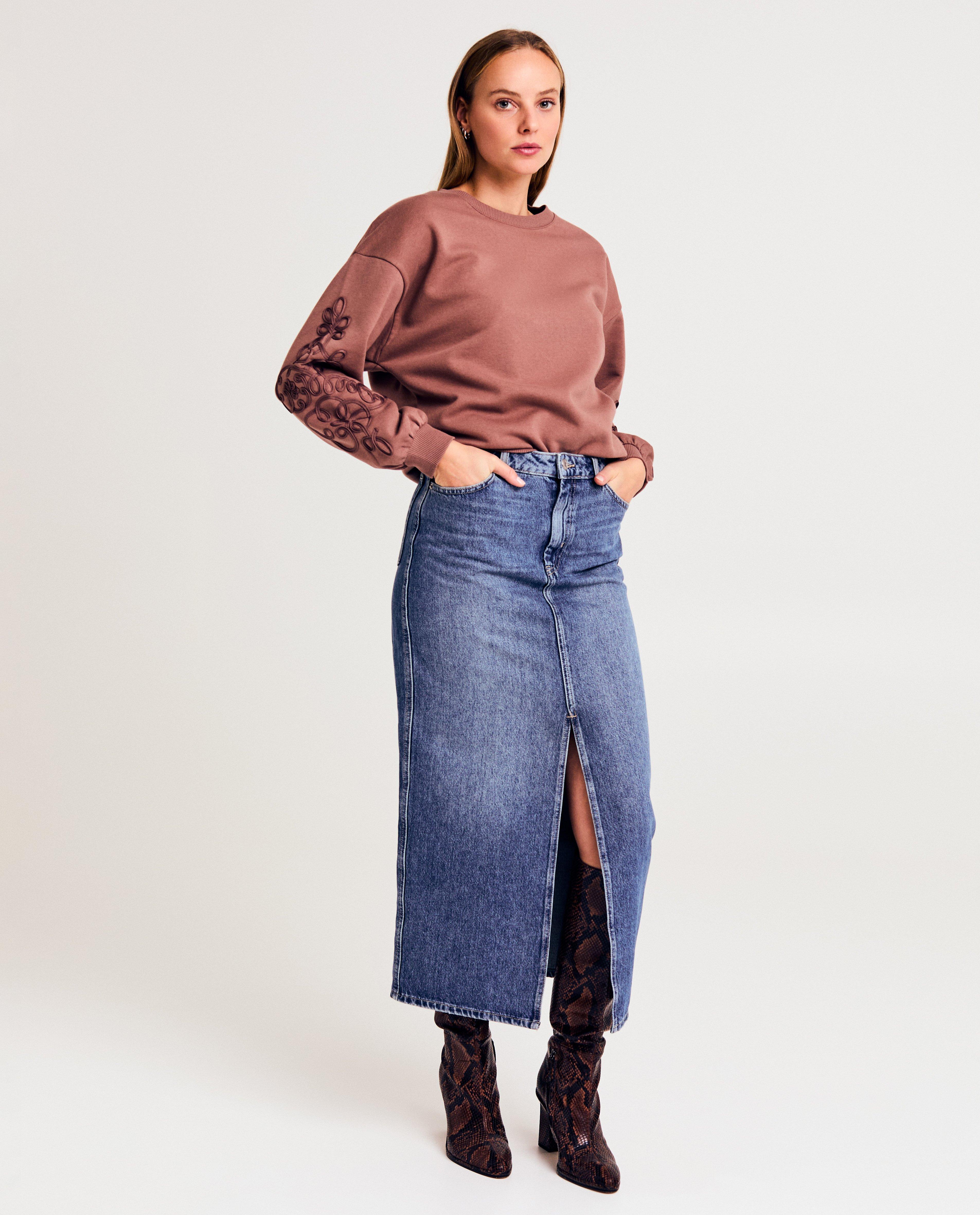 Sweaters - Sweater met geborduurde bloemen