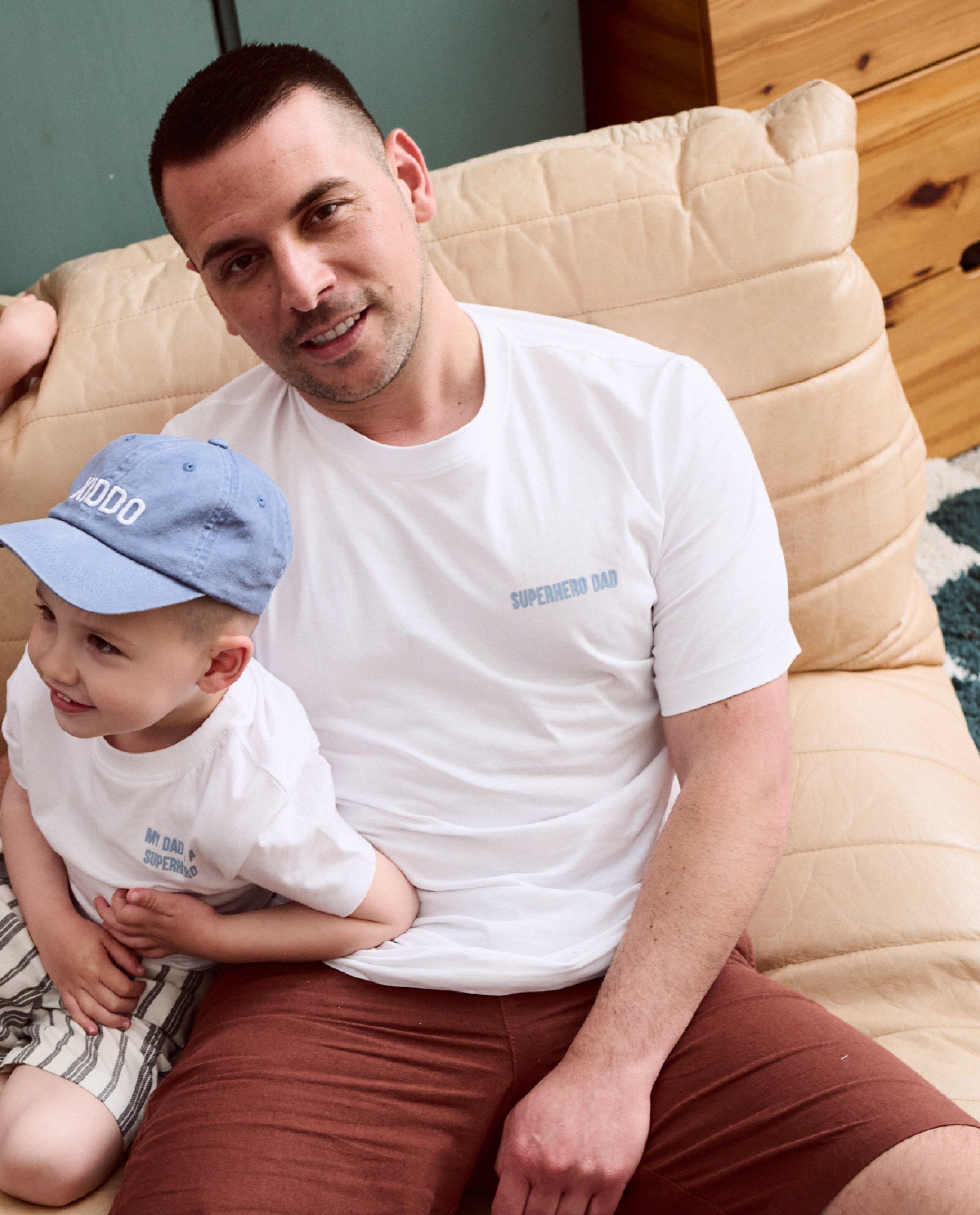 Biokatoenen T-shirt met backprint, S-XXXL - null - Familystories