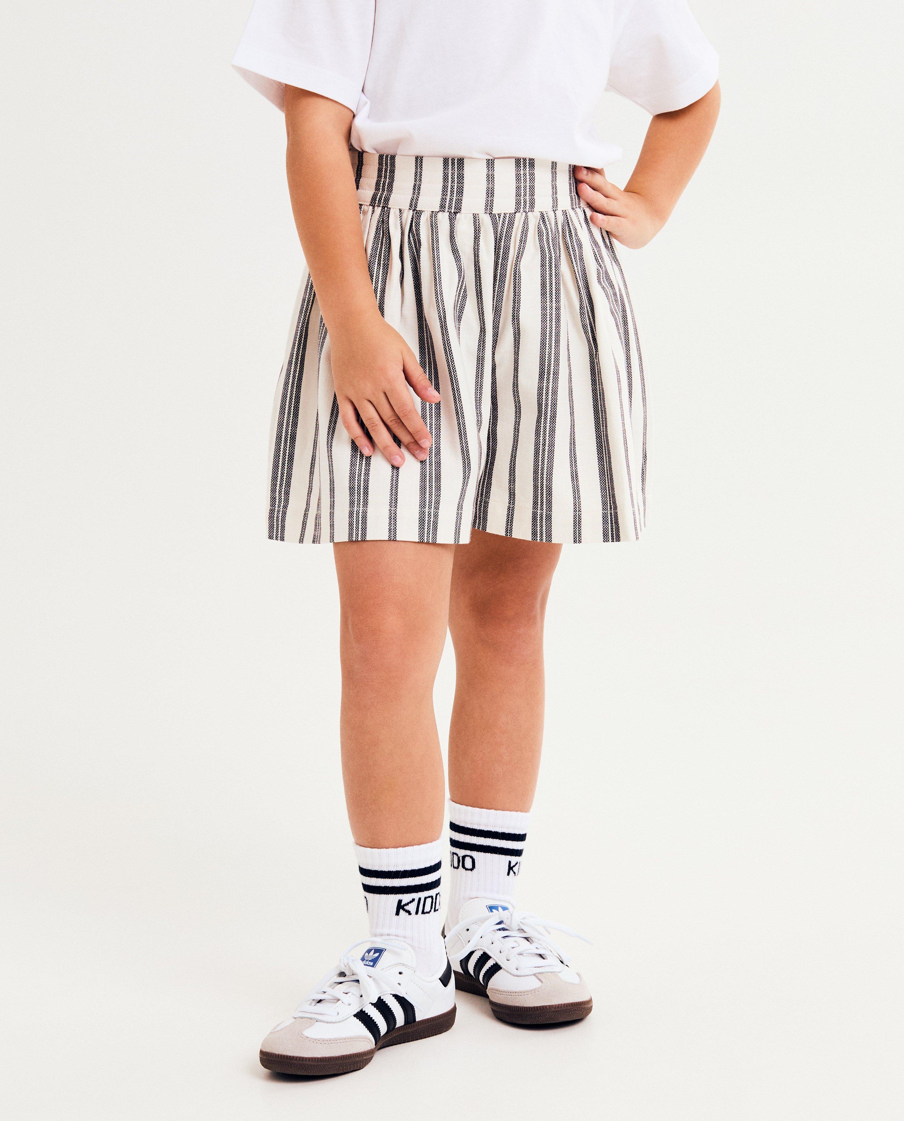 Shorten - Short met strepen, 92-134