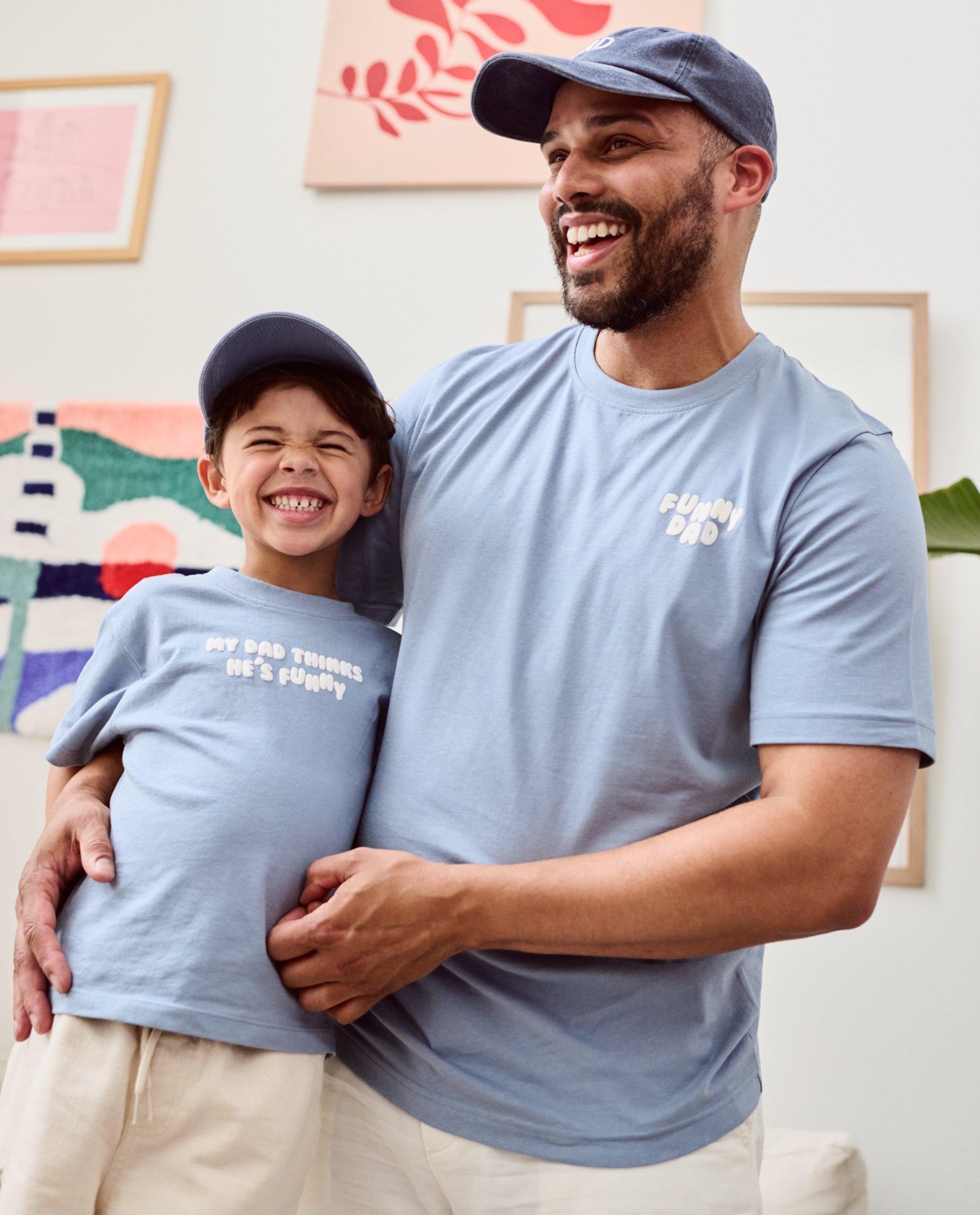T-shirts - T-shirt en coton biologique My dad thinks he's funny, 98-134