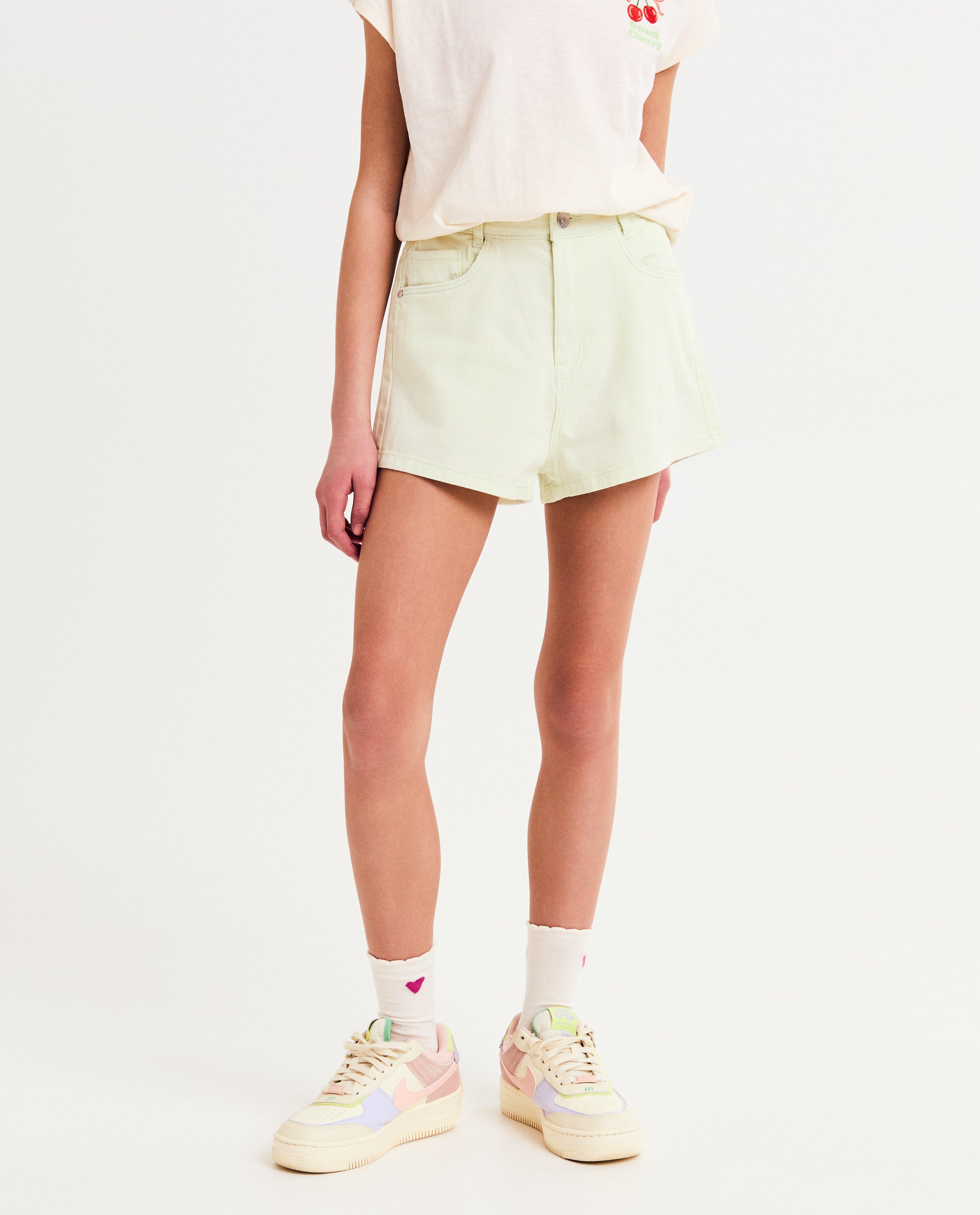 Shorten - Gele jeansshort, mom fit