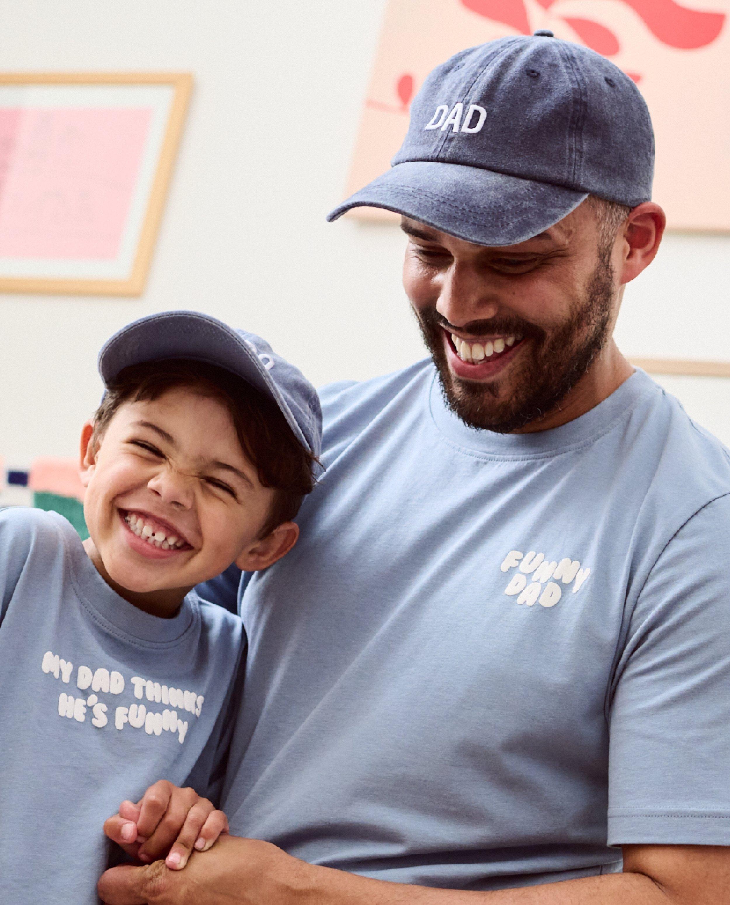 Pet met geborduurd opschrift Dad - null - Familystories