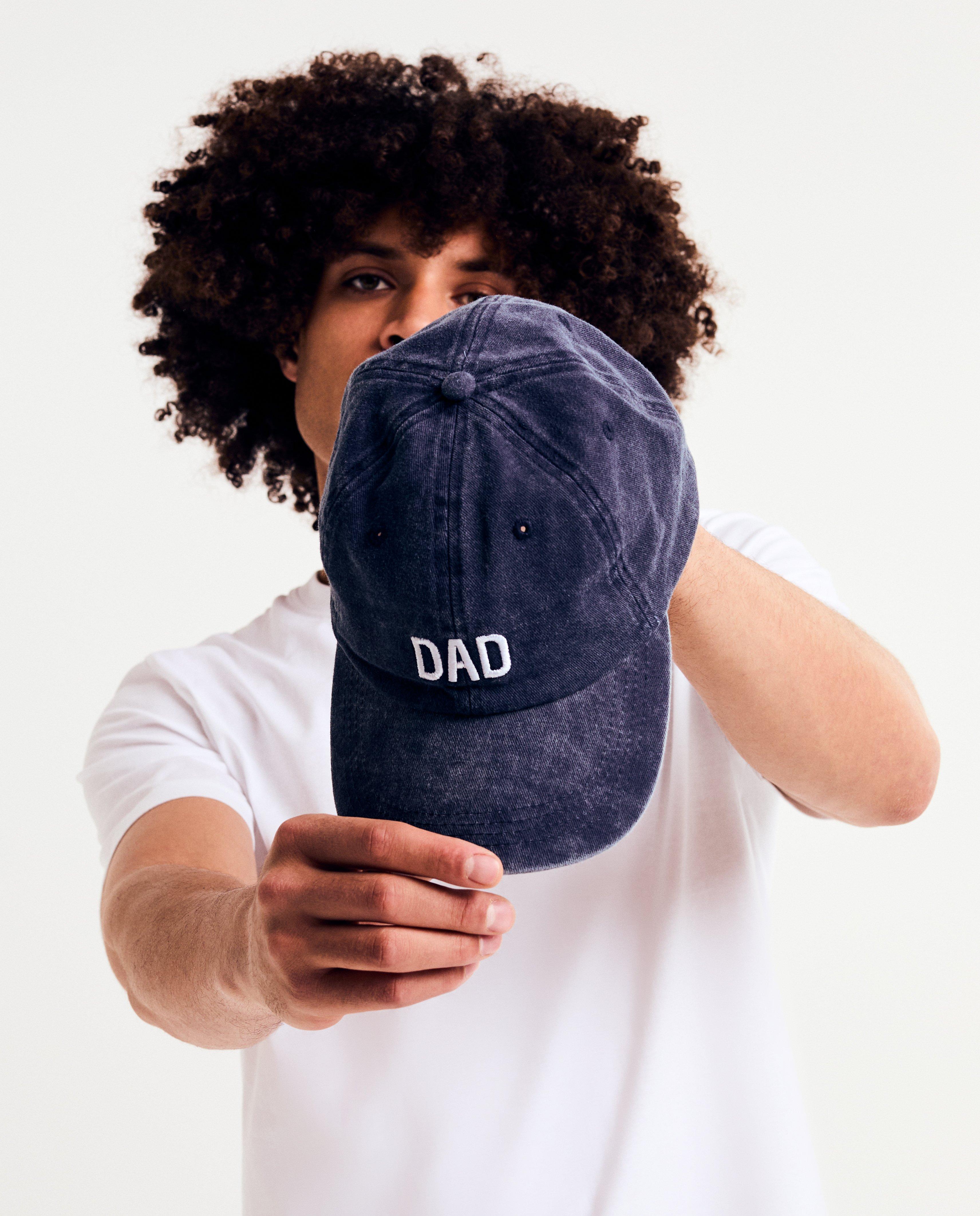 Breigoed - Pet met geborduurd opschrift Dad