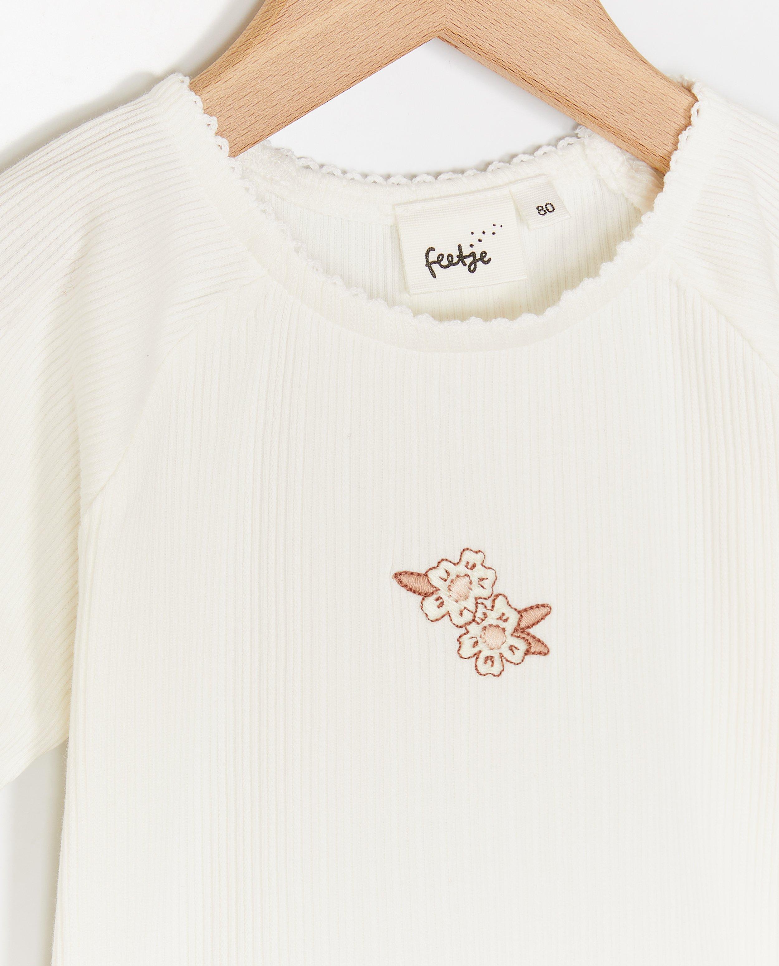 T-shirts - T-shirt met geborduurde bloemen
