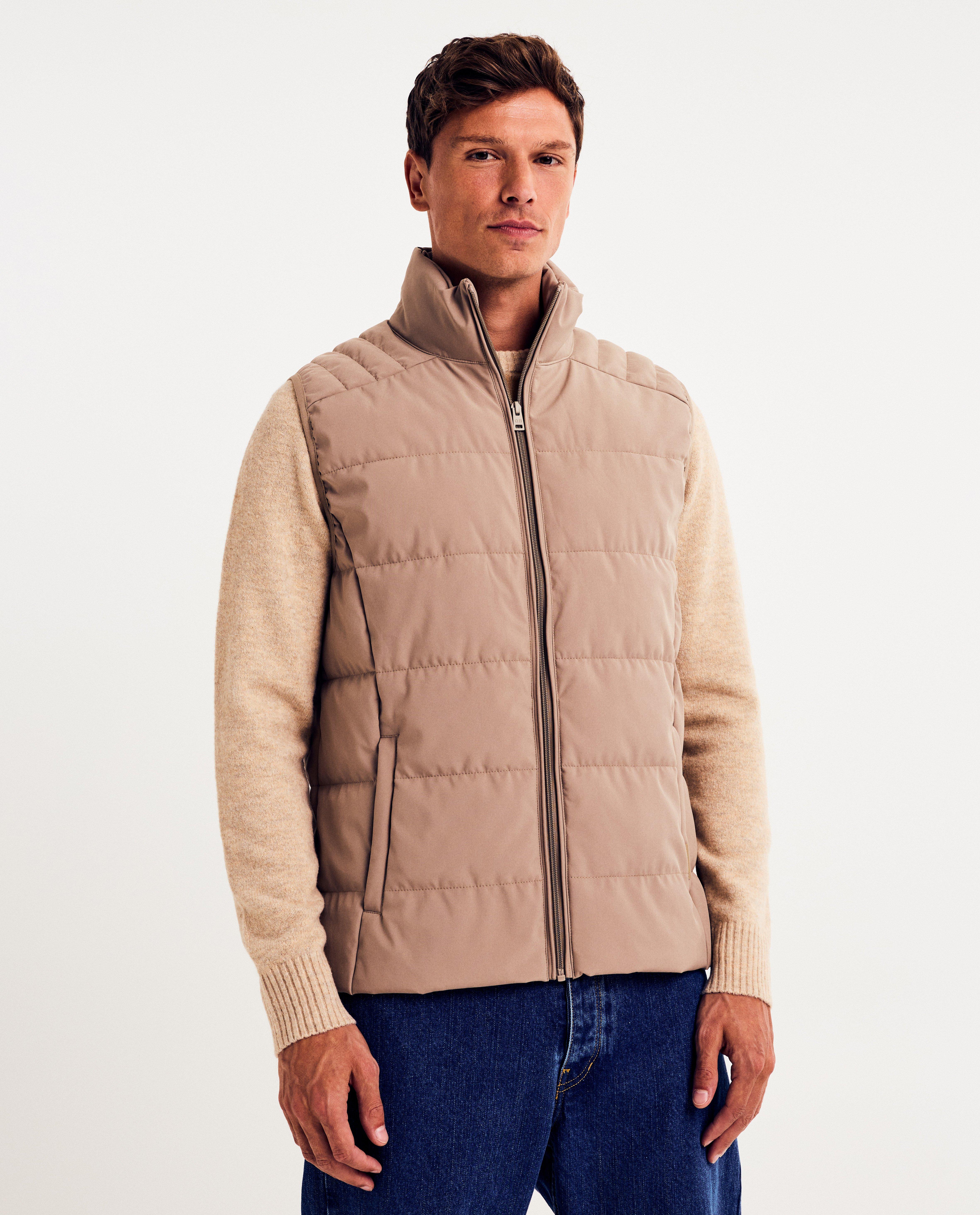 Bodywarmer van gerecycleerd polyester - Product Detail - lichtbruin - afbeelding nummer 1