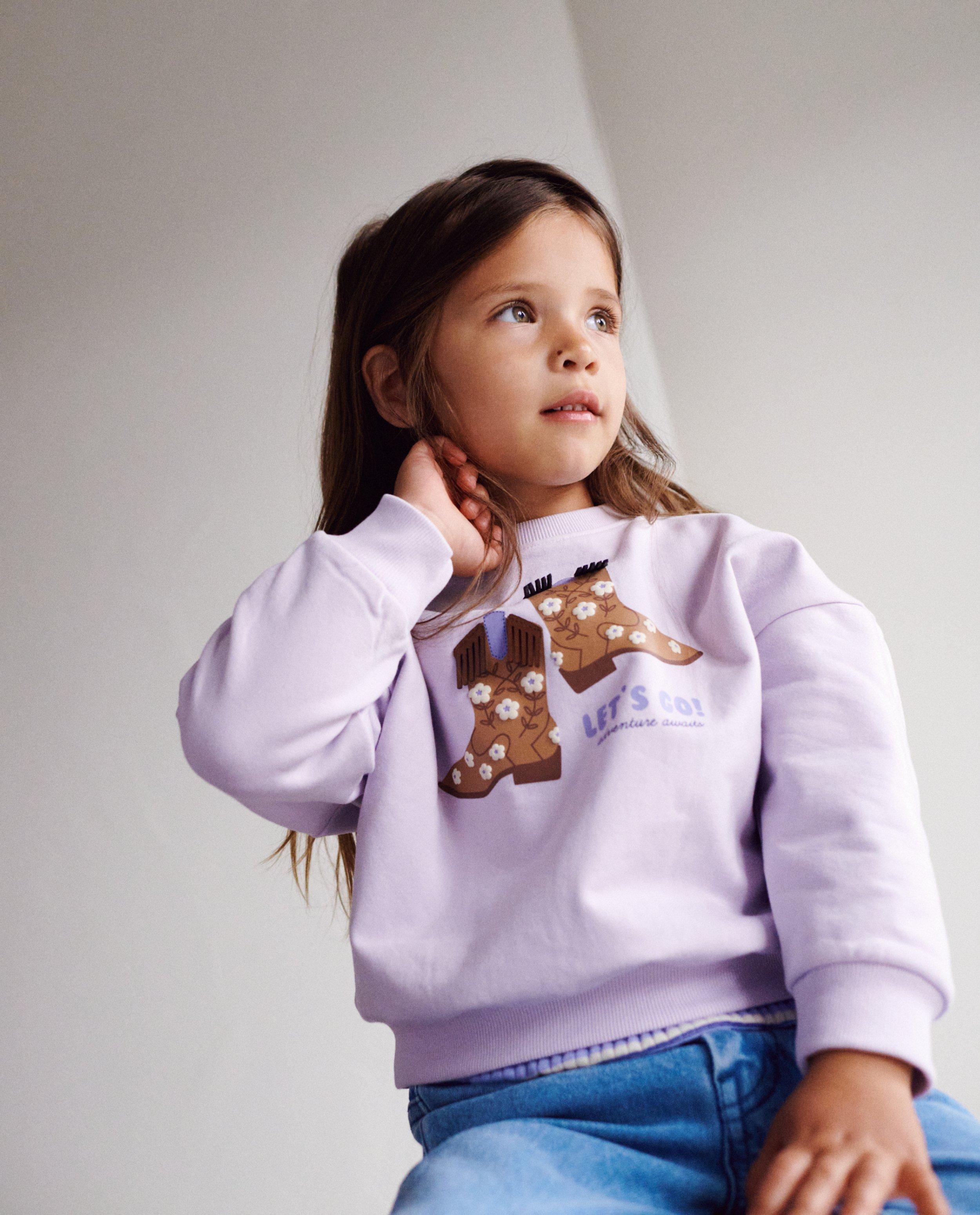 Sweater met cowboylaarzen in reliëf - null - Milla Star