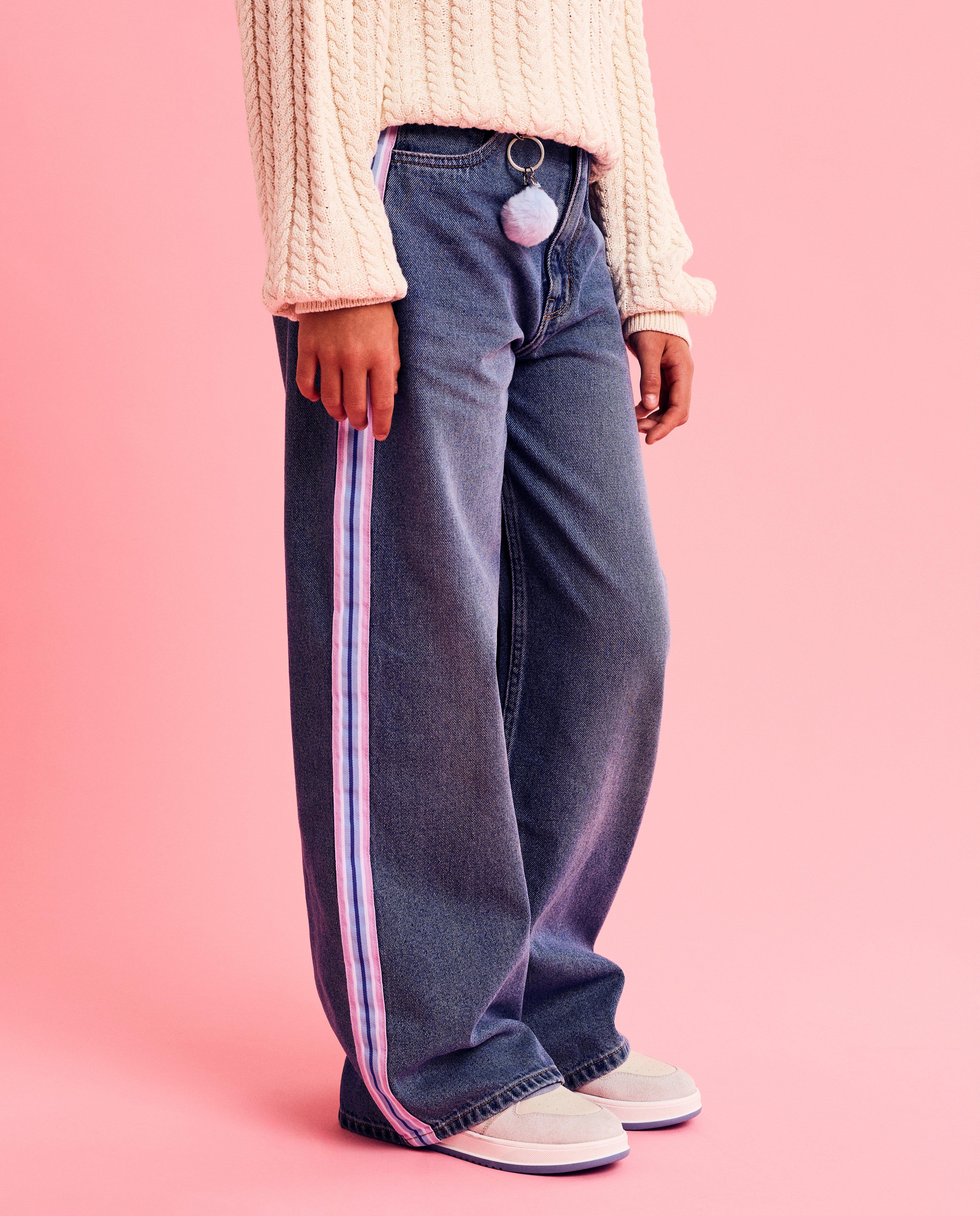 Jeans - Jeans met sierbiezen en sleutelhanger, wide leg fit, 116-164