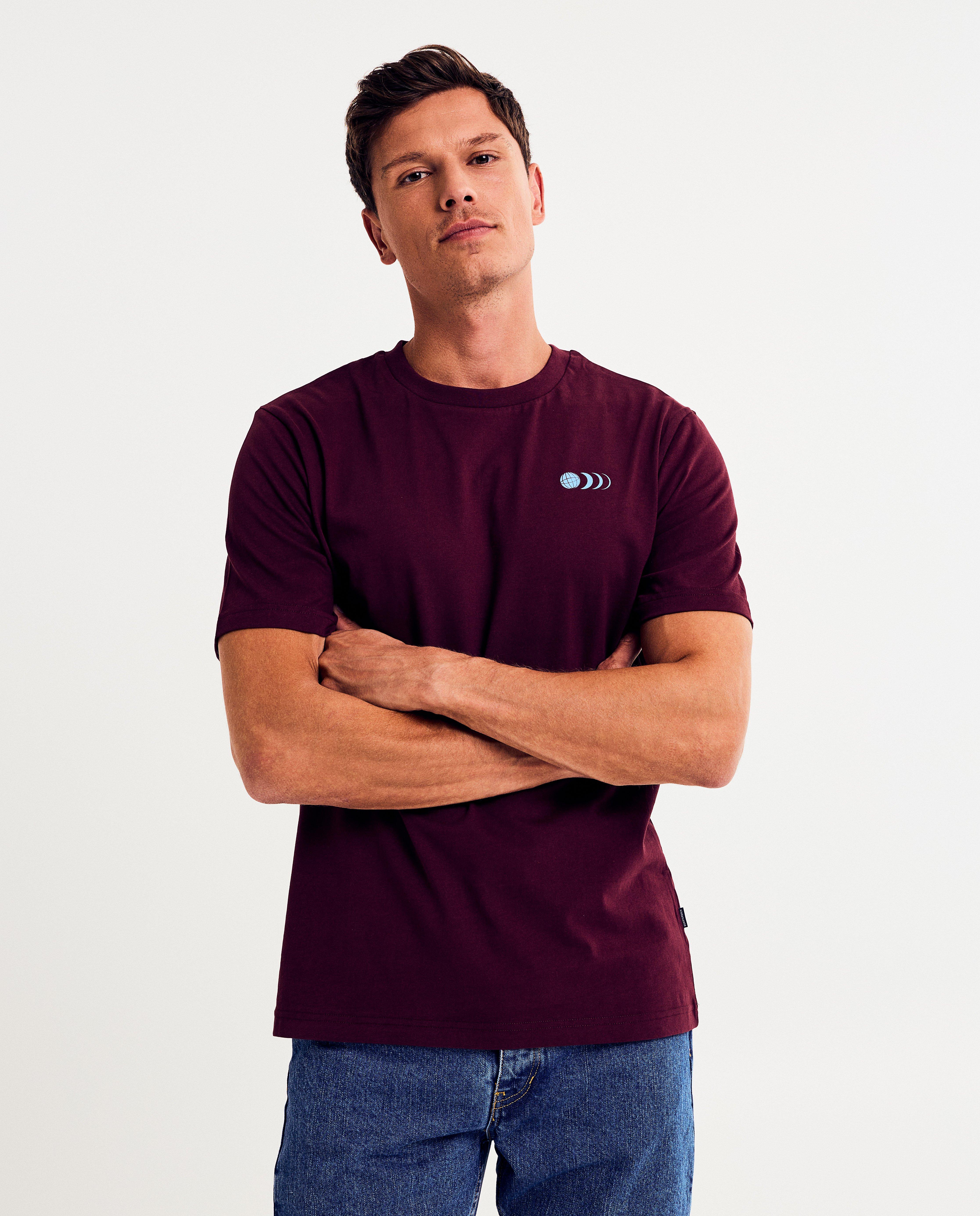 T-shirts - T-shirt met geborduurde figuur, regular fit