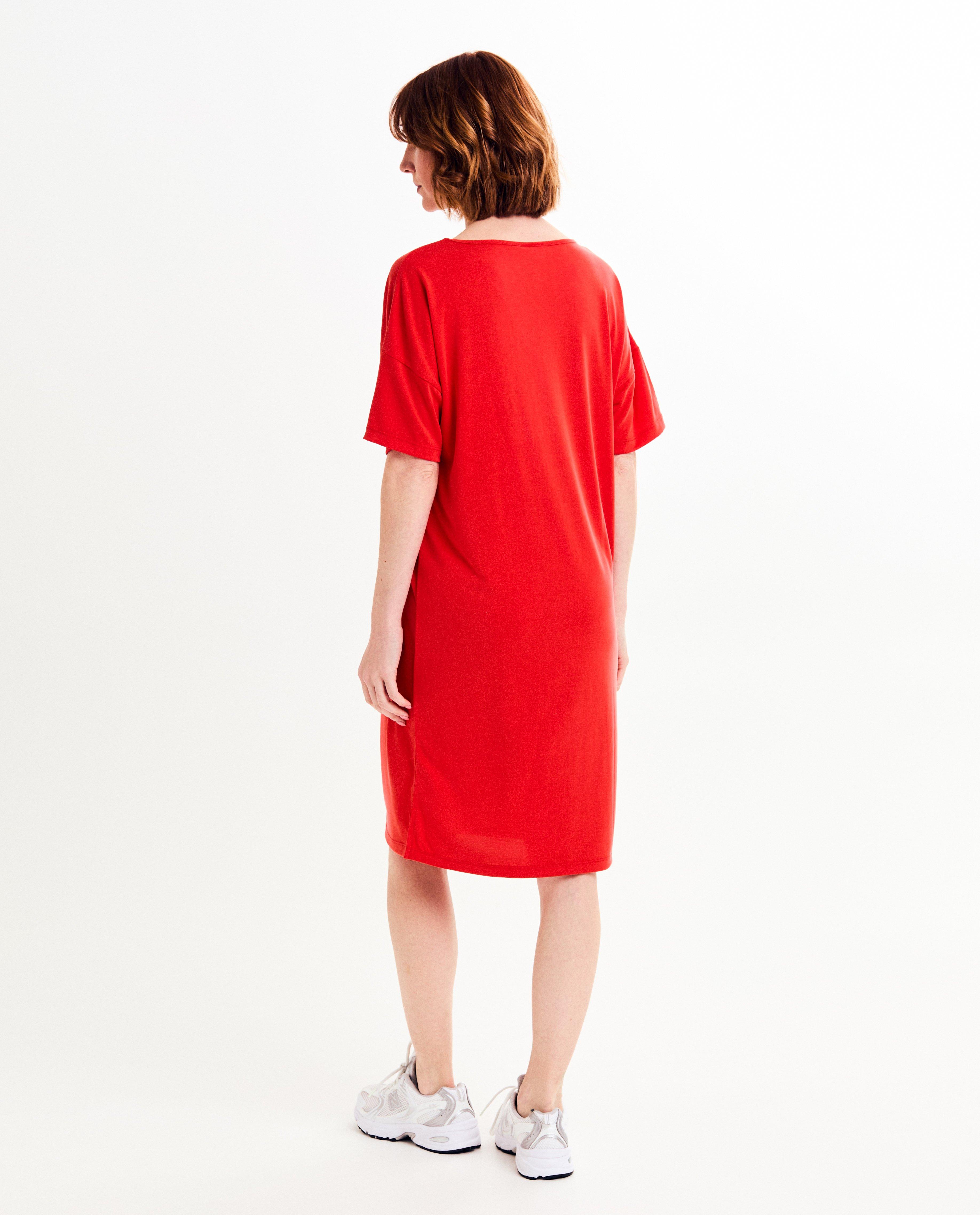 Kleedjes - Rode T-shirtjurk