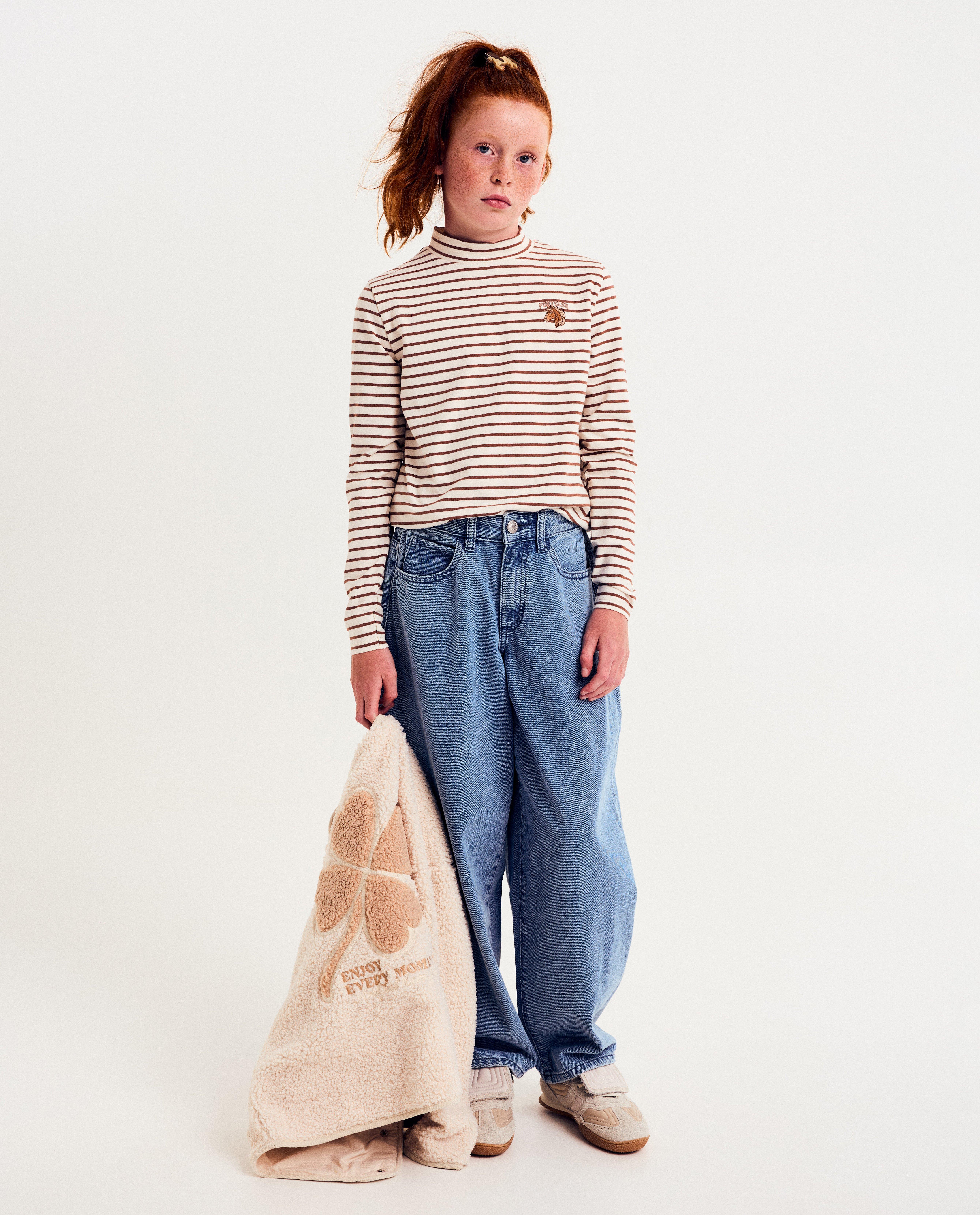T-shirts - Longsleeve met klein geborduurd paard