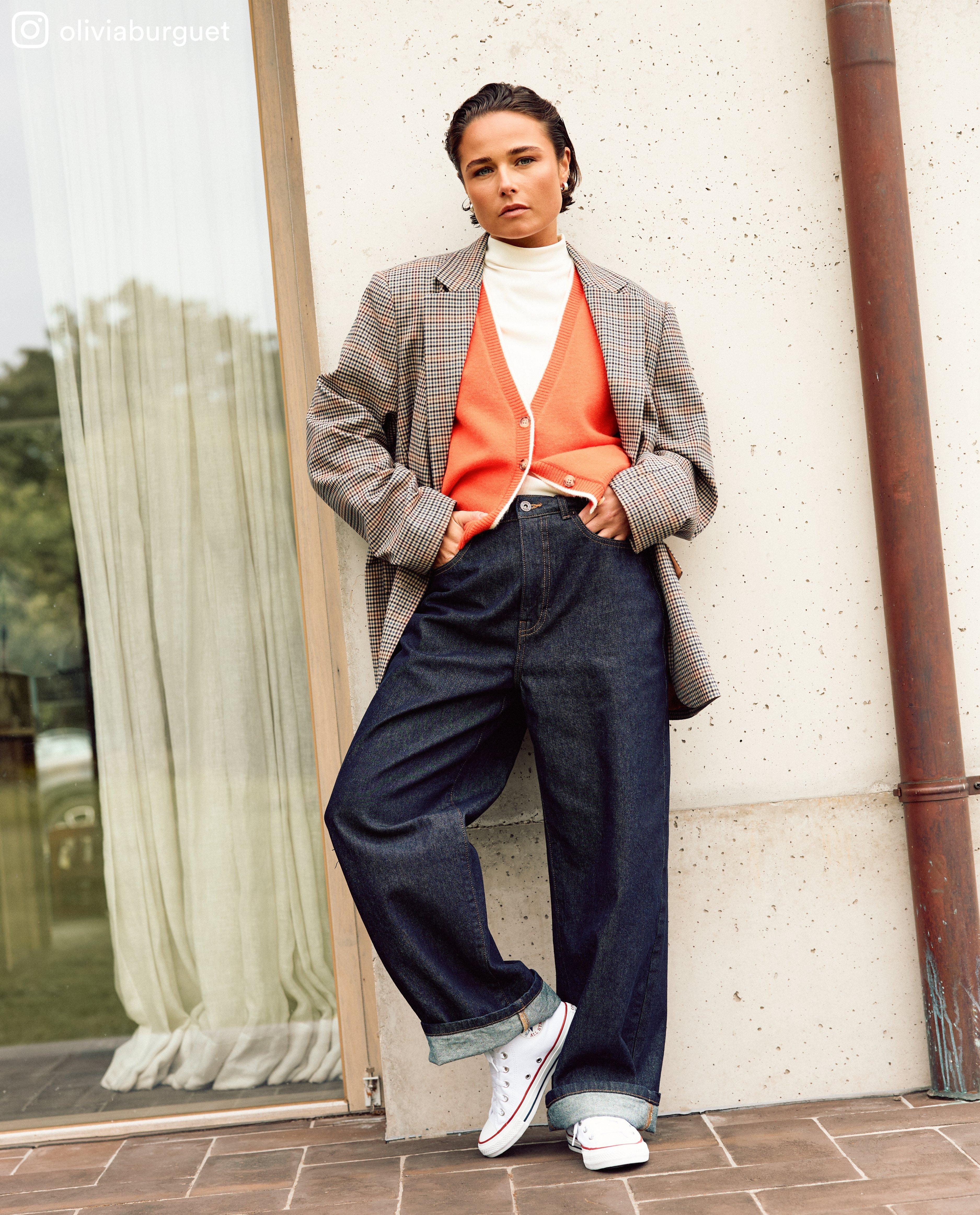 Jean bleu foncé en denim brut, baggy fit