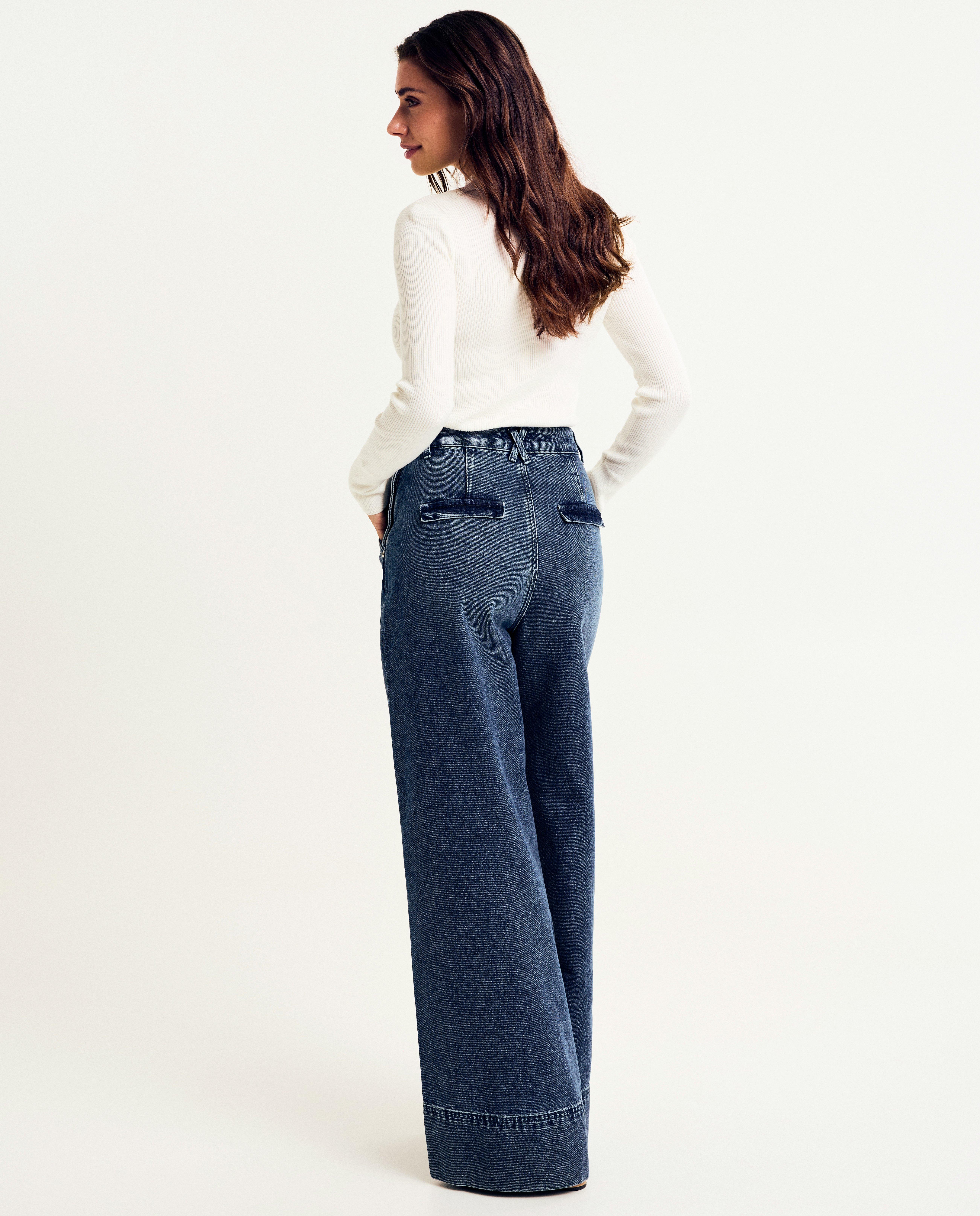 Pull &agrave; fines c&ocirc;tes - D&eacute;tails du produit - blanc - image num&eacute;ro 3