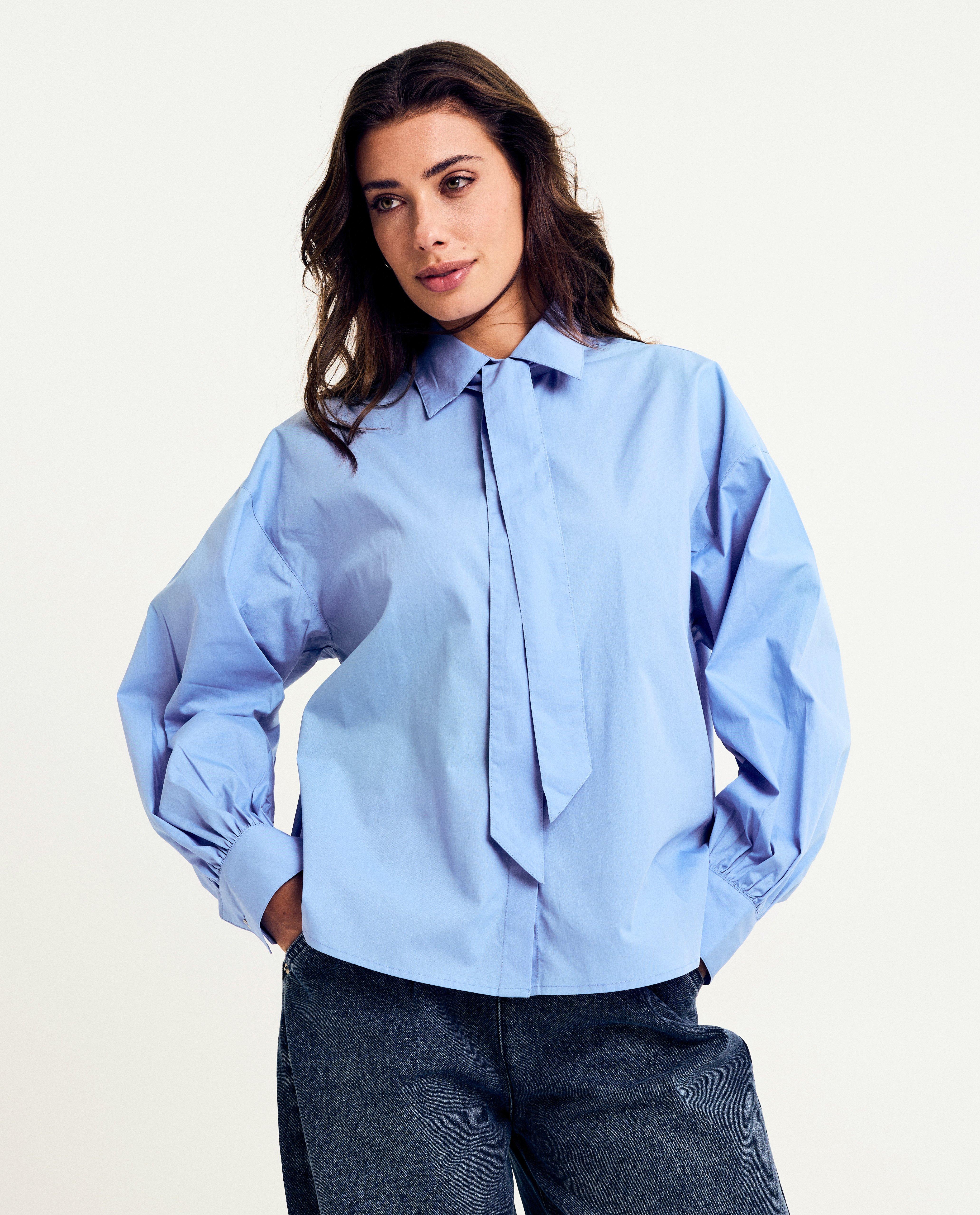 Blouse avec n&oelig;ud - D&eacute;tails du produit - bleu clair - image num&eacute;ro 2