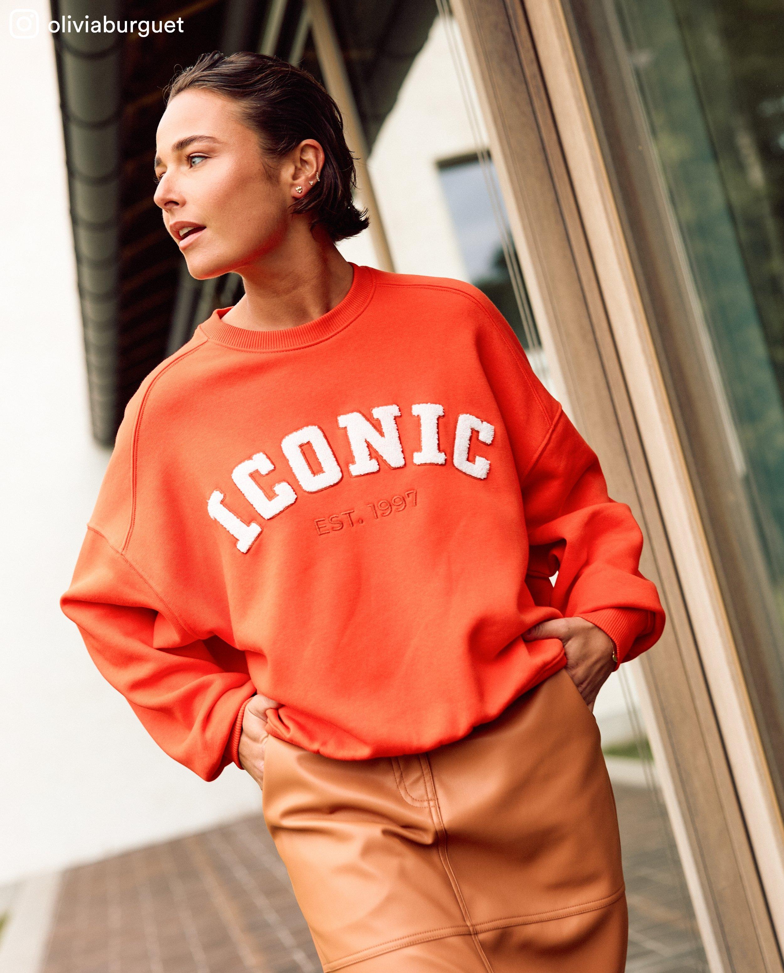 Sweater met opschrift van bouclé