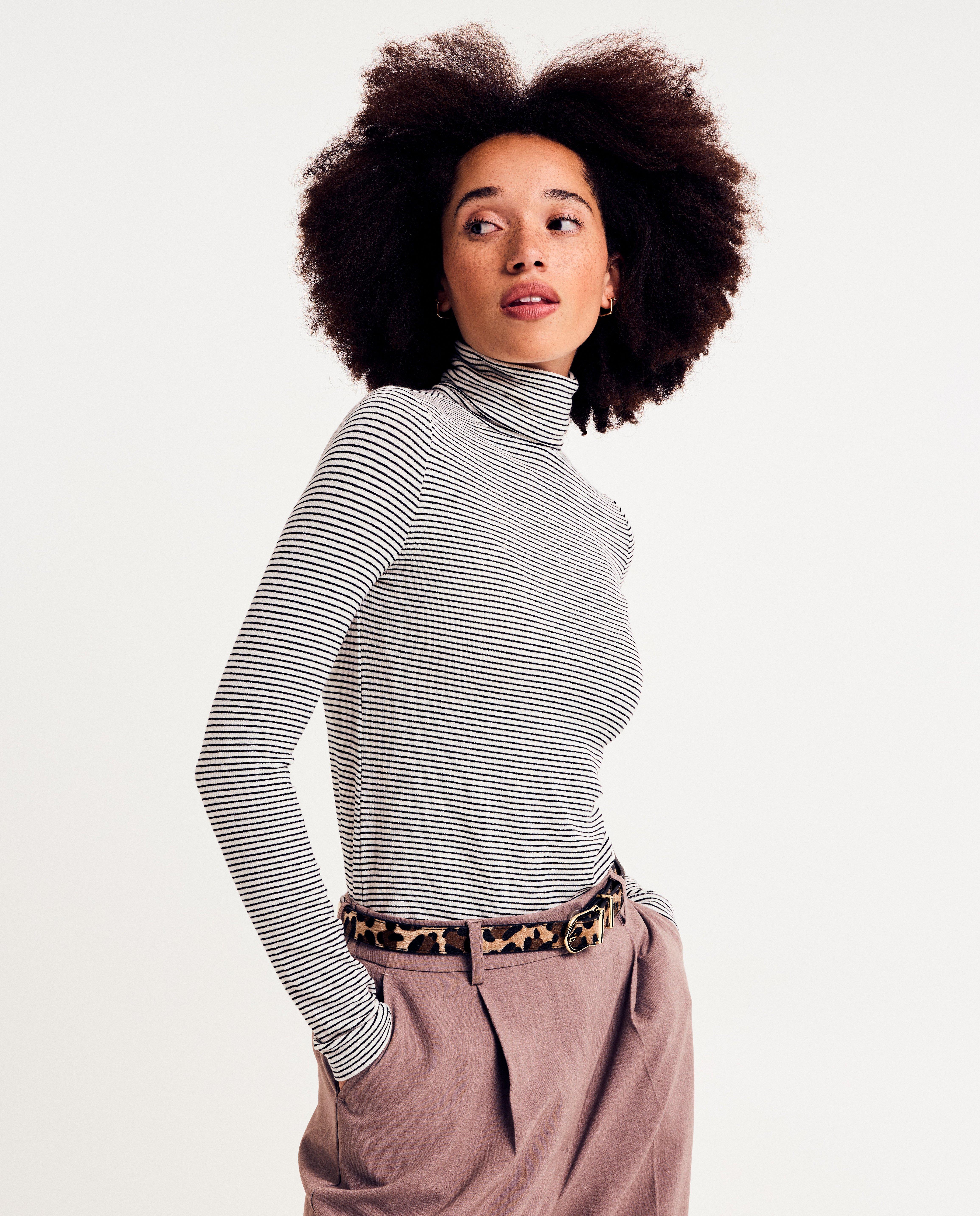 Rolkraagtrui met strepen - Product Detail - wit - afbeelding nummer 1