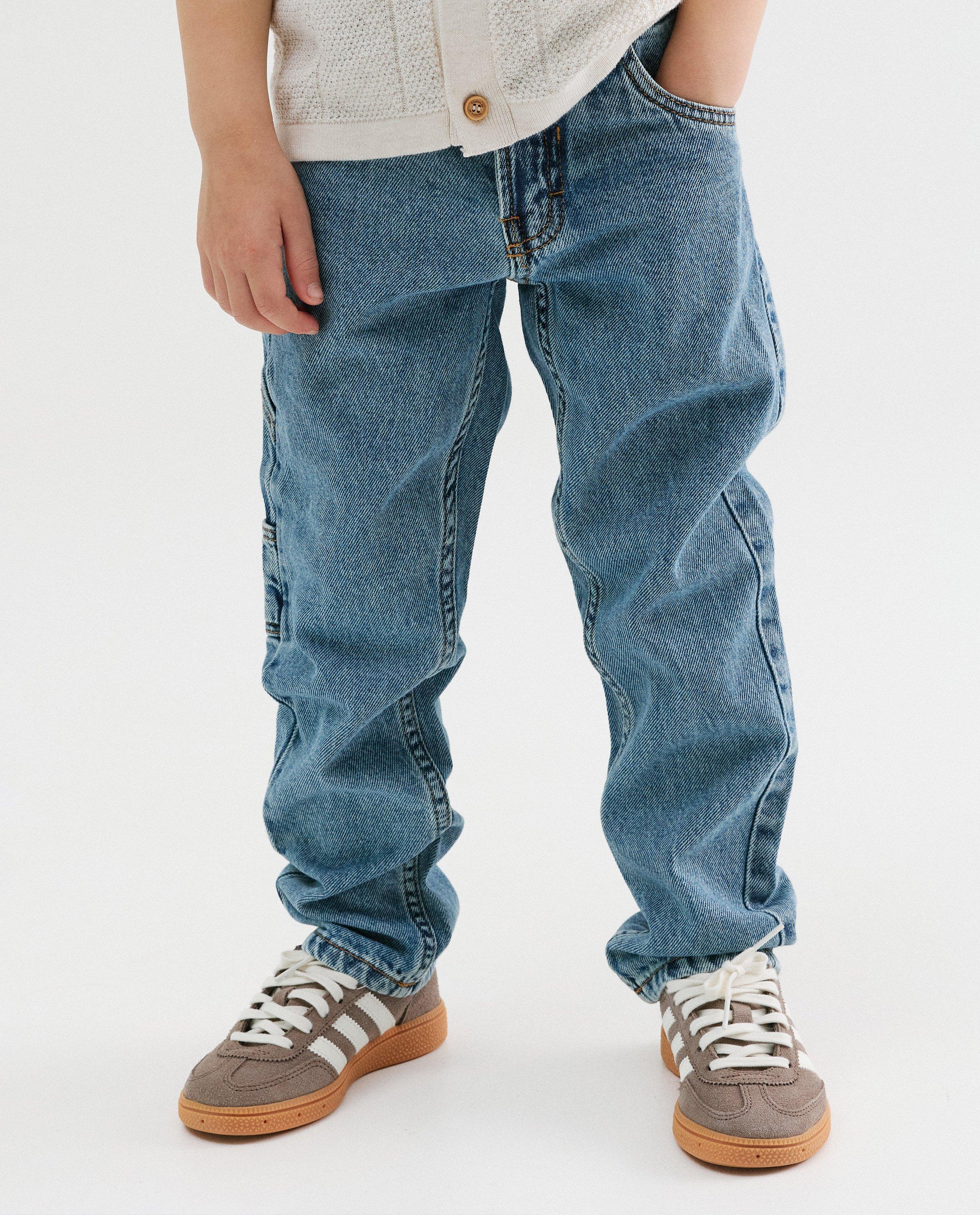 Jean &agrave; effet d&eacute;lav&eacute; - D&eacute;tails du produit - bleu clair - image num&eacute;ro 3