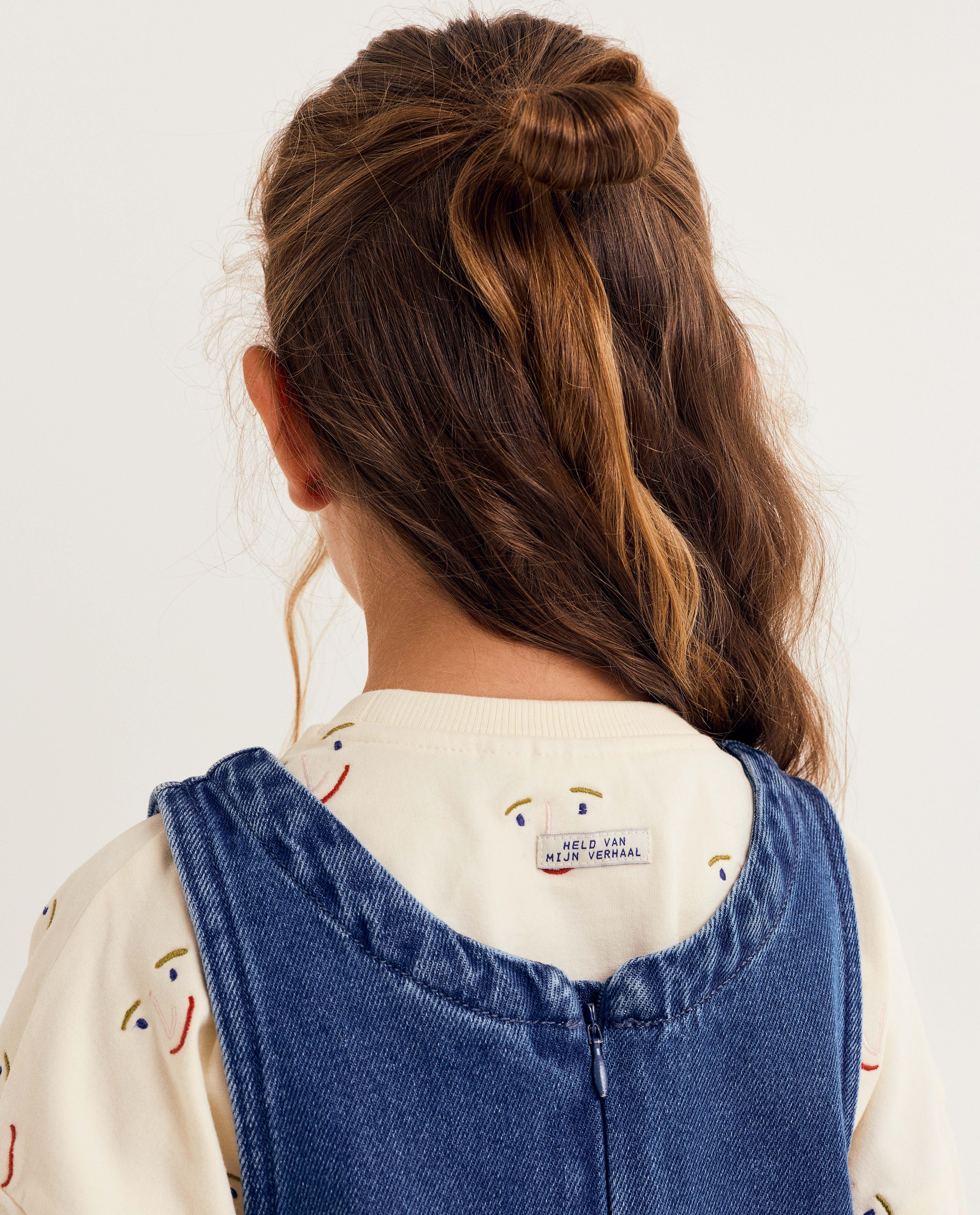 Sweaters - Sweater met print gezichtjes, unisex