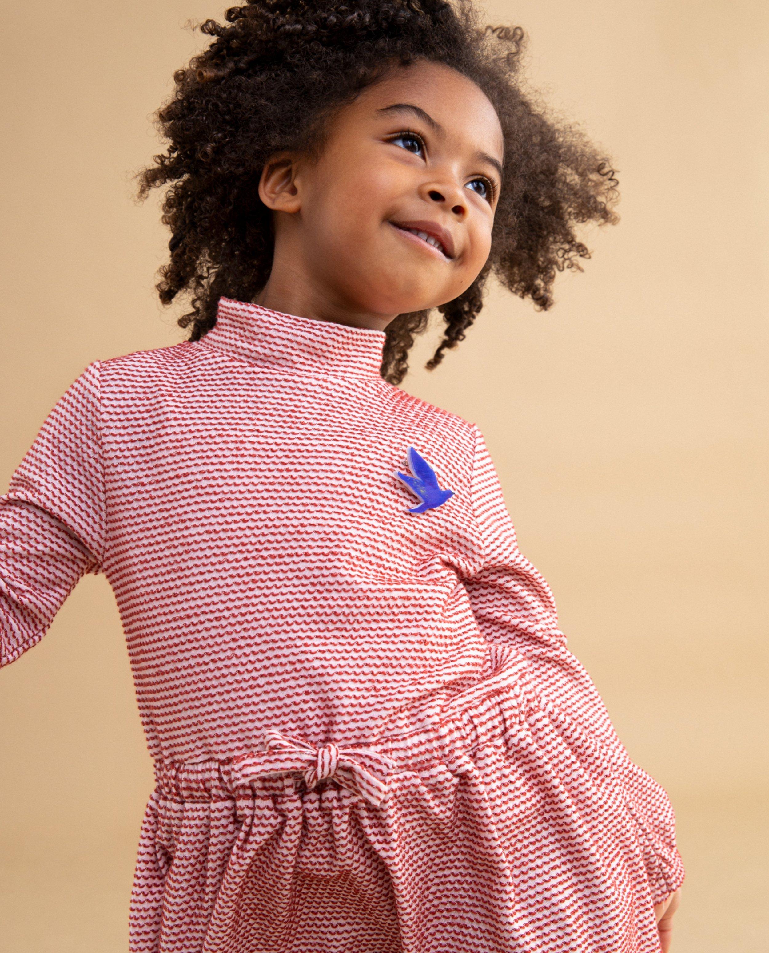 Robe avec broche
