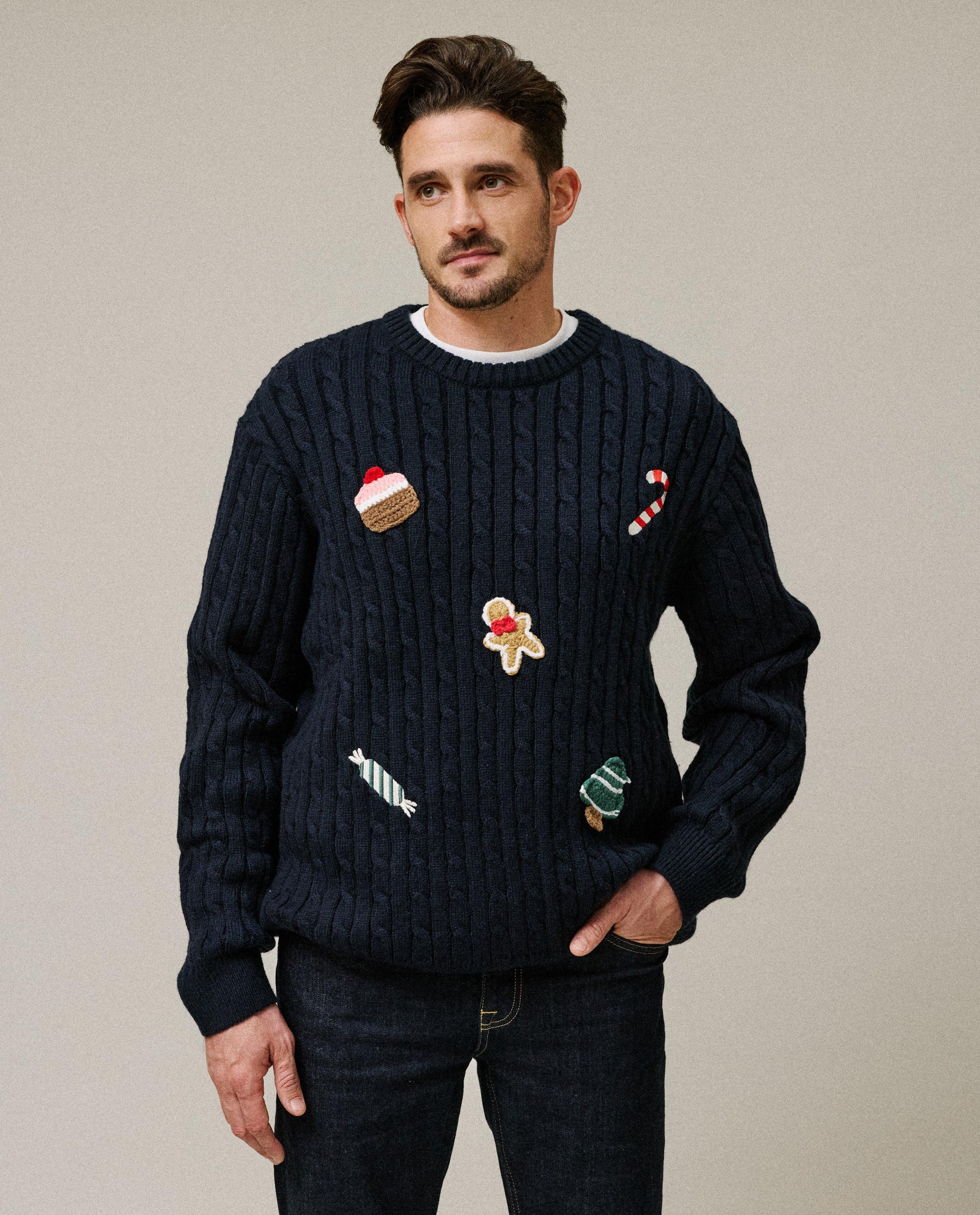 Pull de No&euml;l avec personnages brod&eacute;s et crochet&eacute;s, hommes, S-XXL - D&eacute;tails du produit - bleu fonc&eacute; - image num&eacute;ro 1