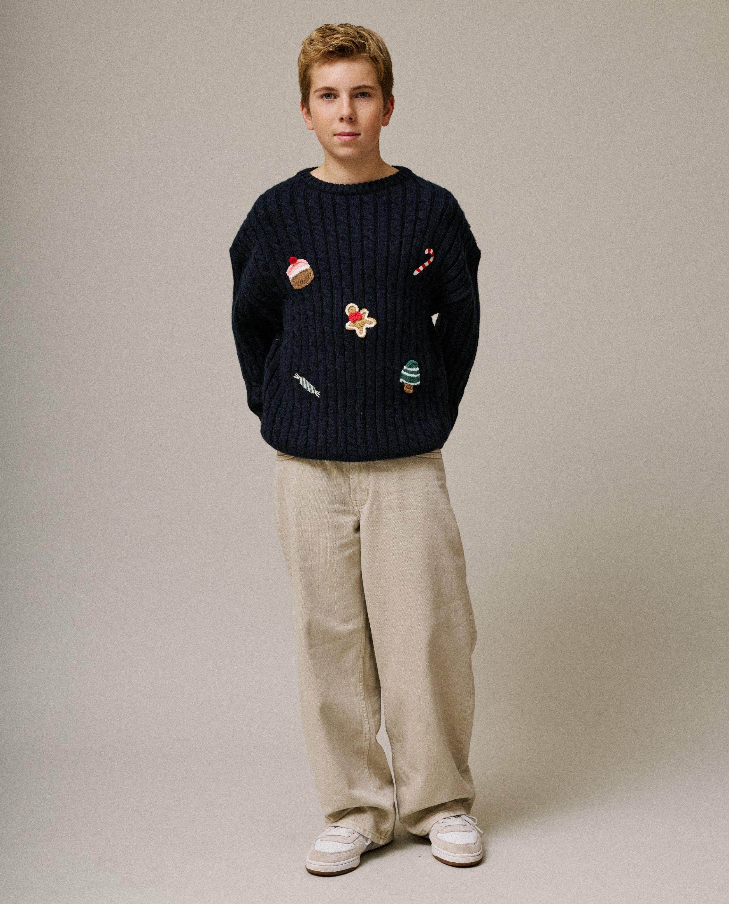 Truien - Kersttrui met geborduurde en gehaakte figuren, 134-170