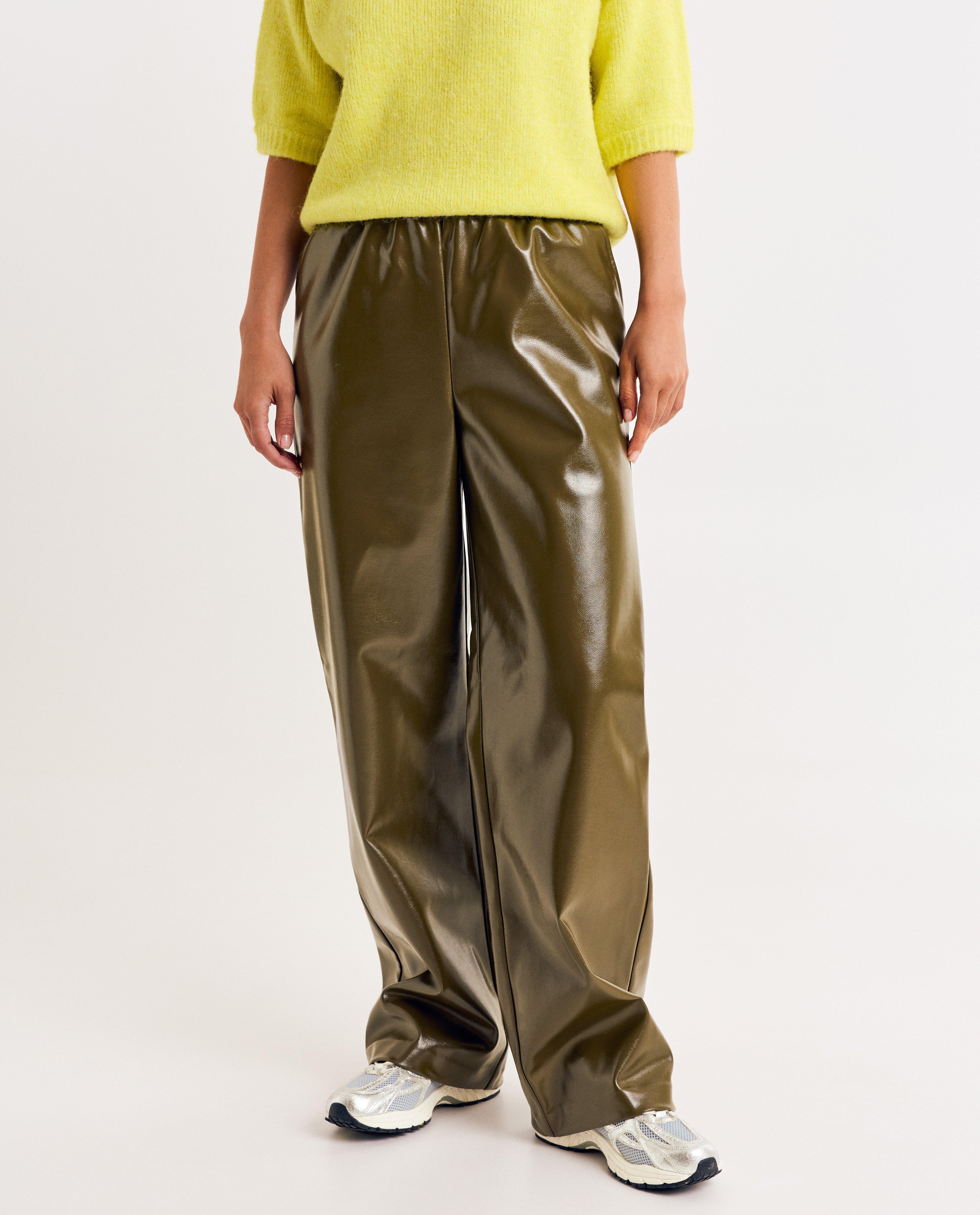 Pantalons - Pantalon en faux cuir, straight fit